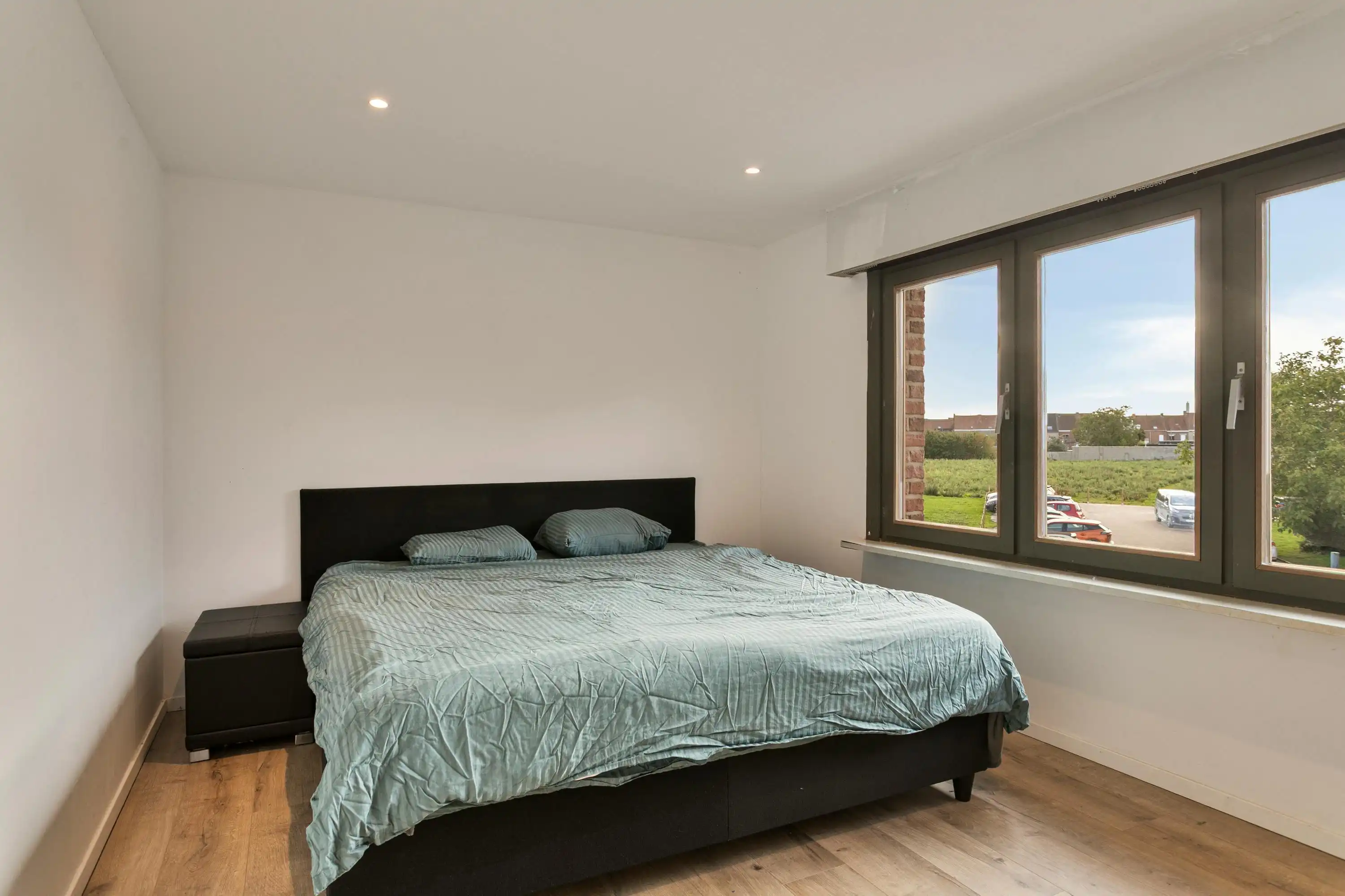 Gezellige starterswoning met stadstuin te koop in Harelbeke foto 10