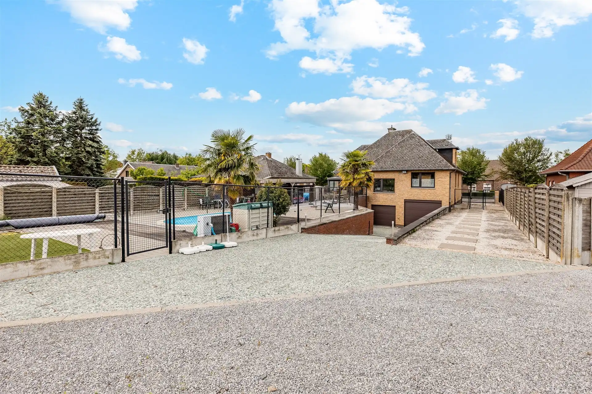 Charmante villa met zwembad op een mooi perceel van 942 m²  foto 30