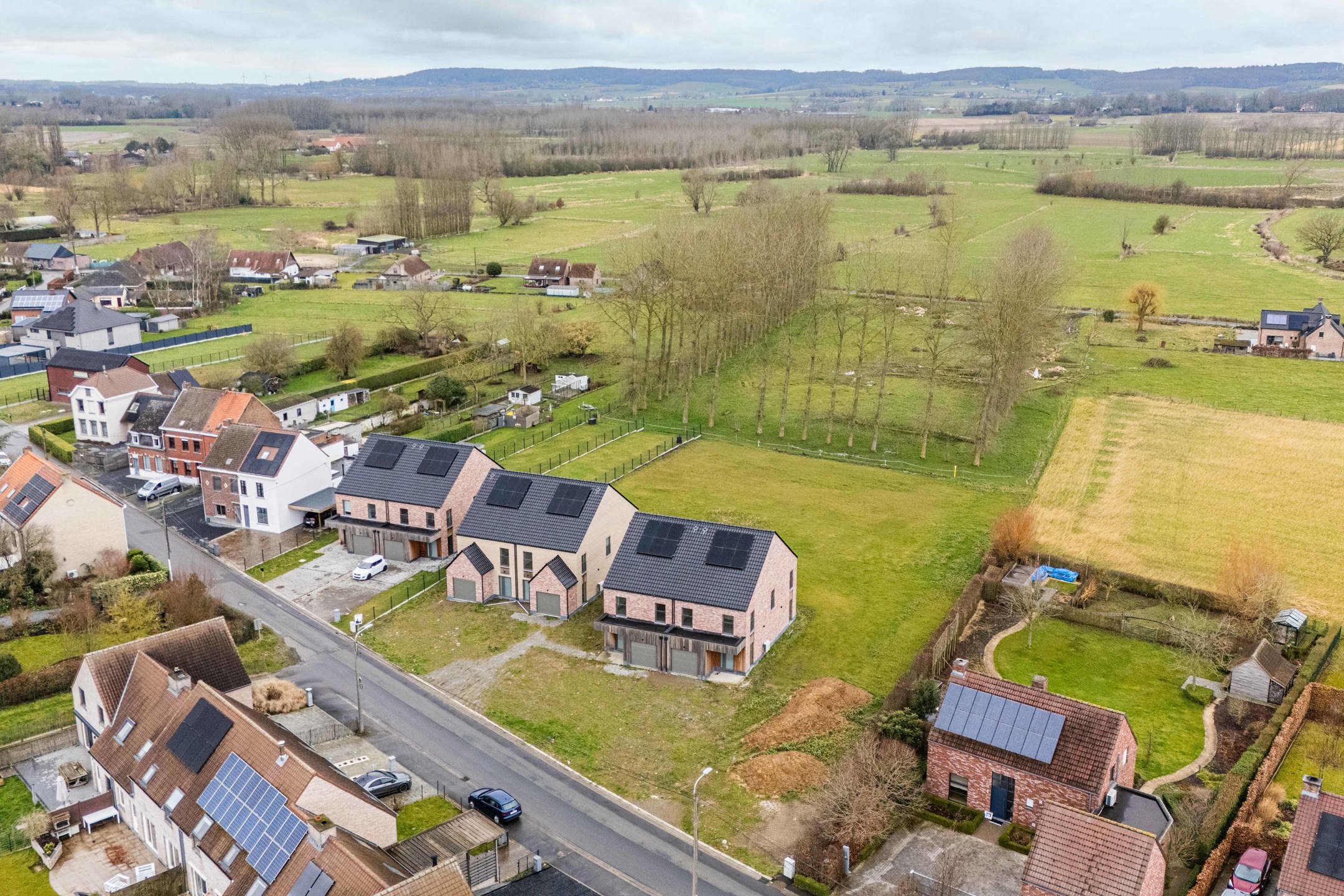 Prachtige nieuwbouwwoning omringd door groen en natuur. foto 21