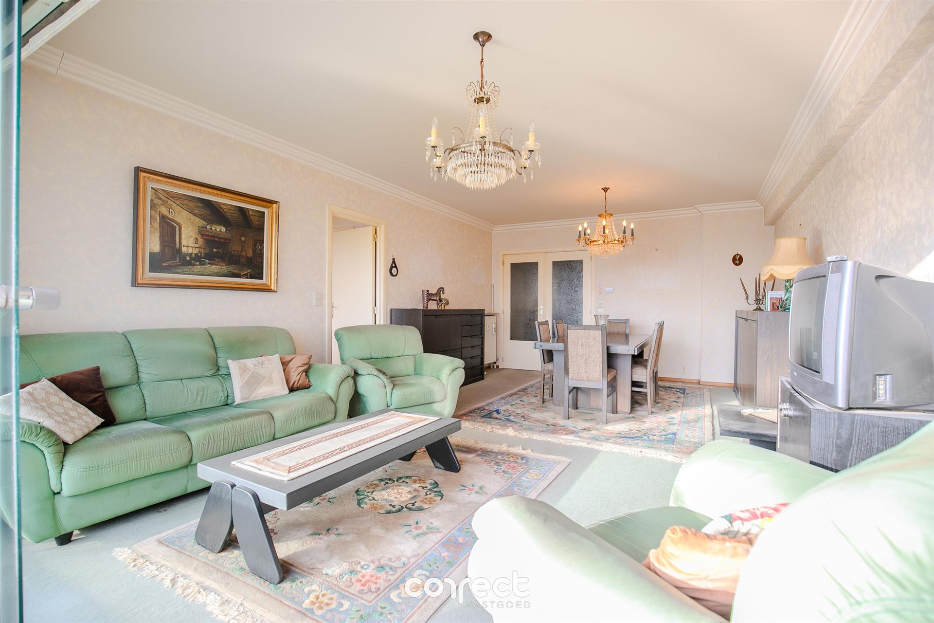 Appartement gelegen op de 7de verd. van een verzorgde residentie.  foto 3