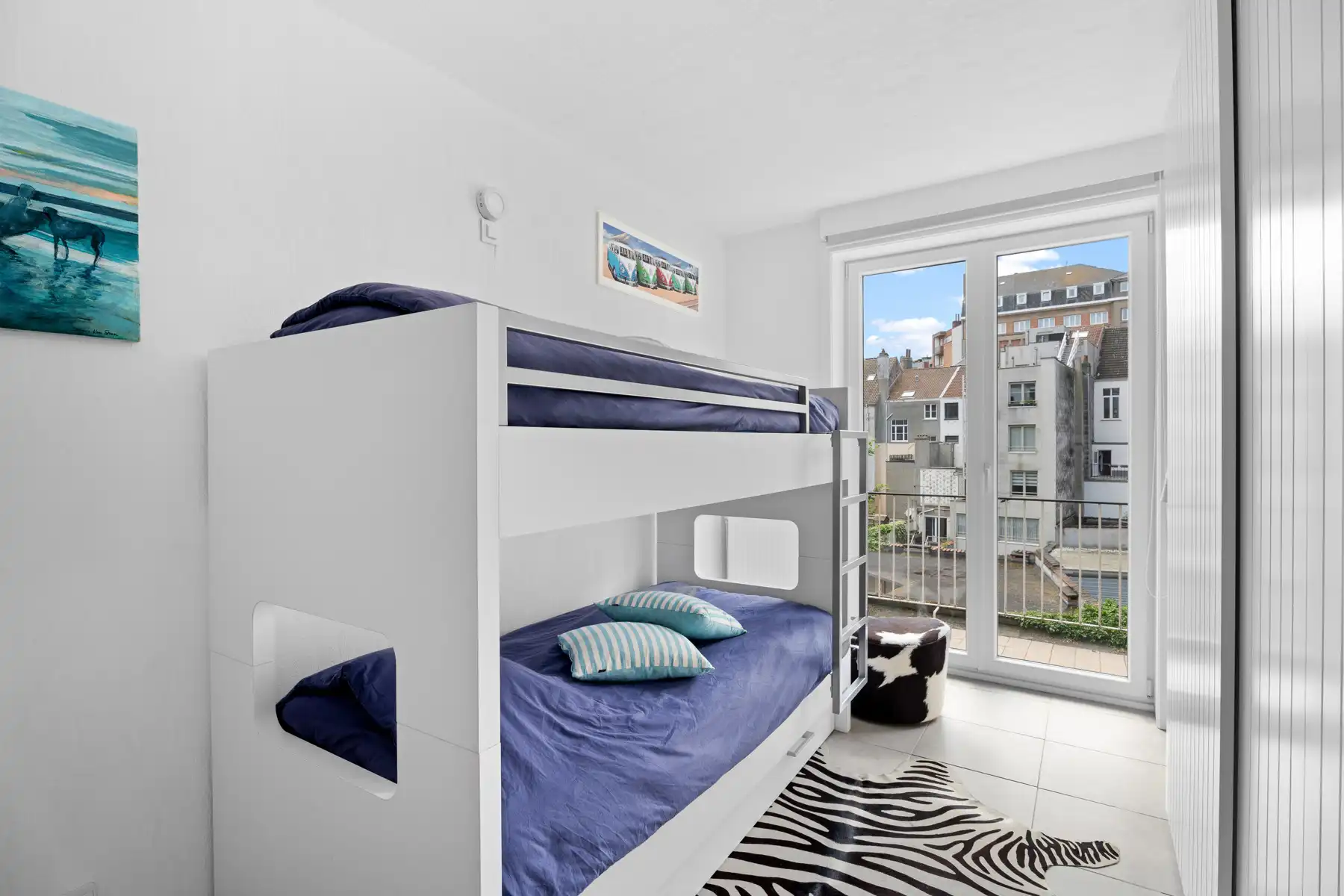 PERFECTE LOCATIE: Zeer ruim 2 slpk appartement en leuk zicht foto 13