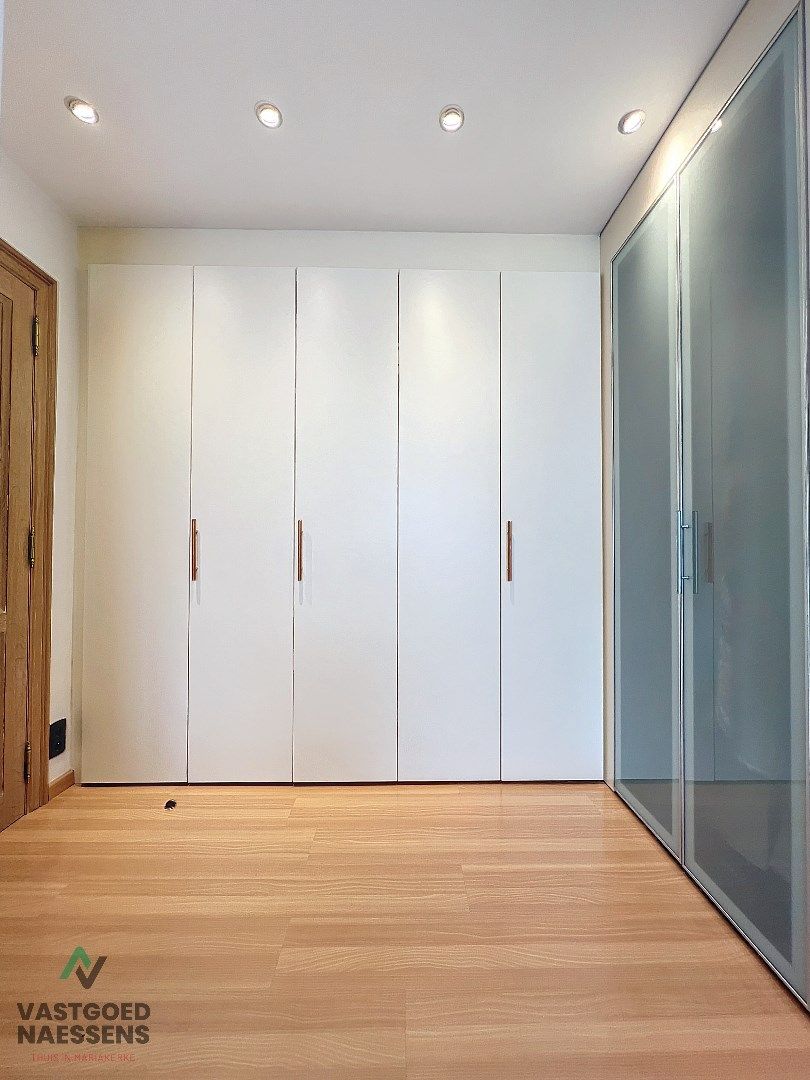 SCHITTEREND HOEK-APPARTEMENT MET PANORAMISCH ZICHT foto 20