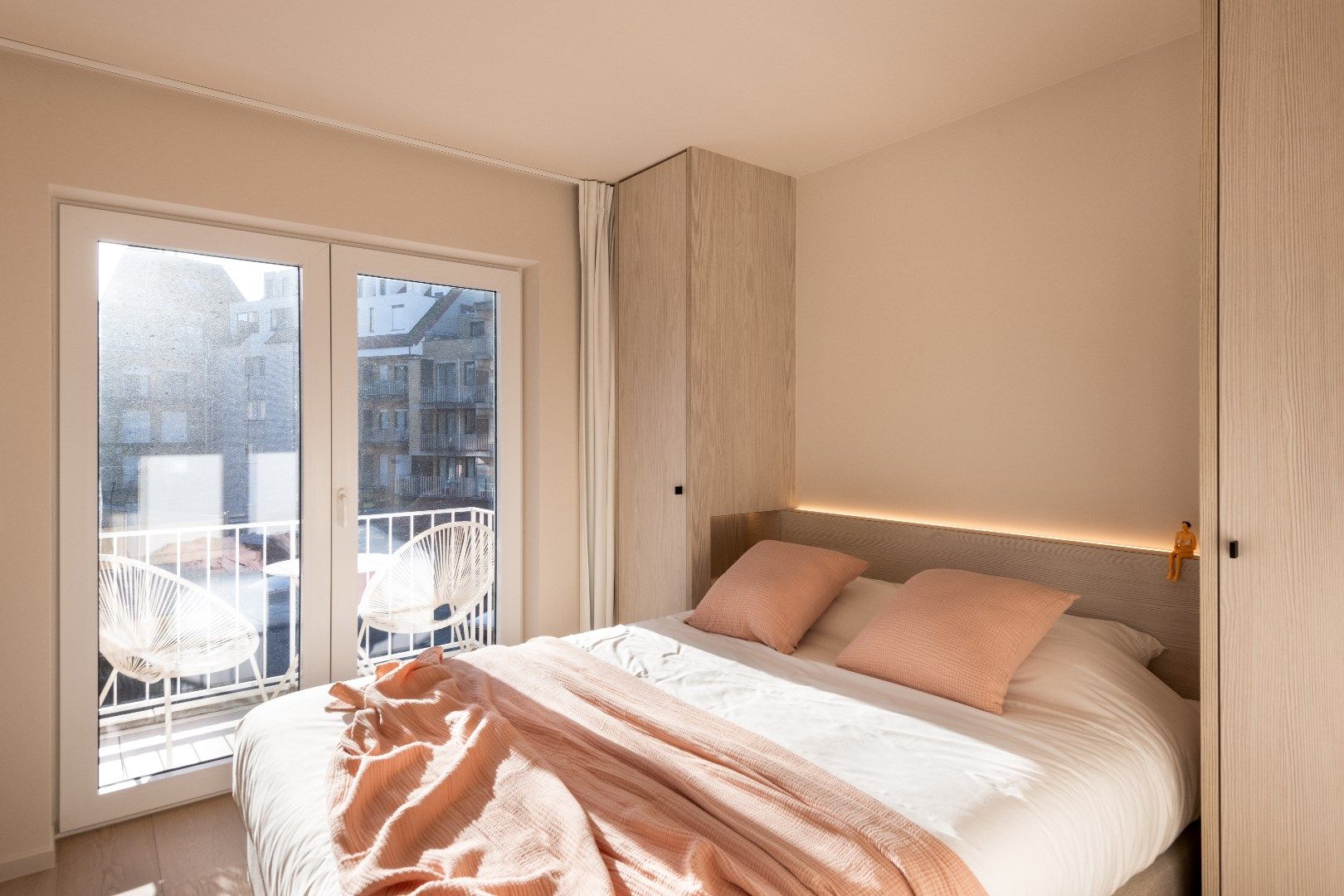 Prachtig, luxueus gerenoveerd appartement vlakbij strand en het Lichttorenplein.  foto 15