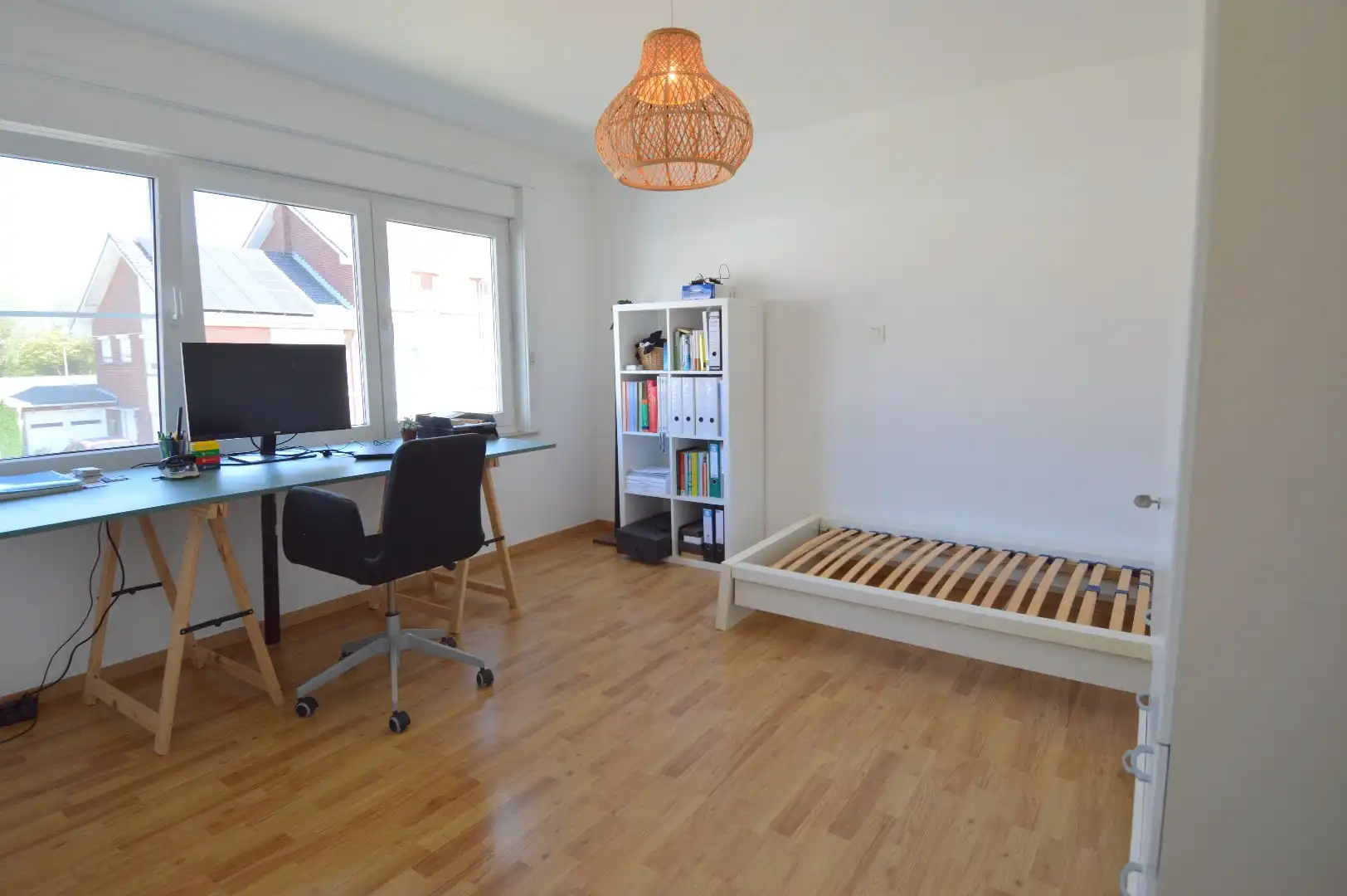 Gerenoveerde woning met 3 slaapkamers en zuidgerichte tuin te Kortrijk foto 13