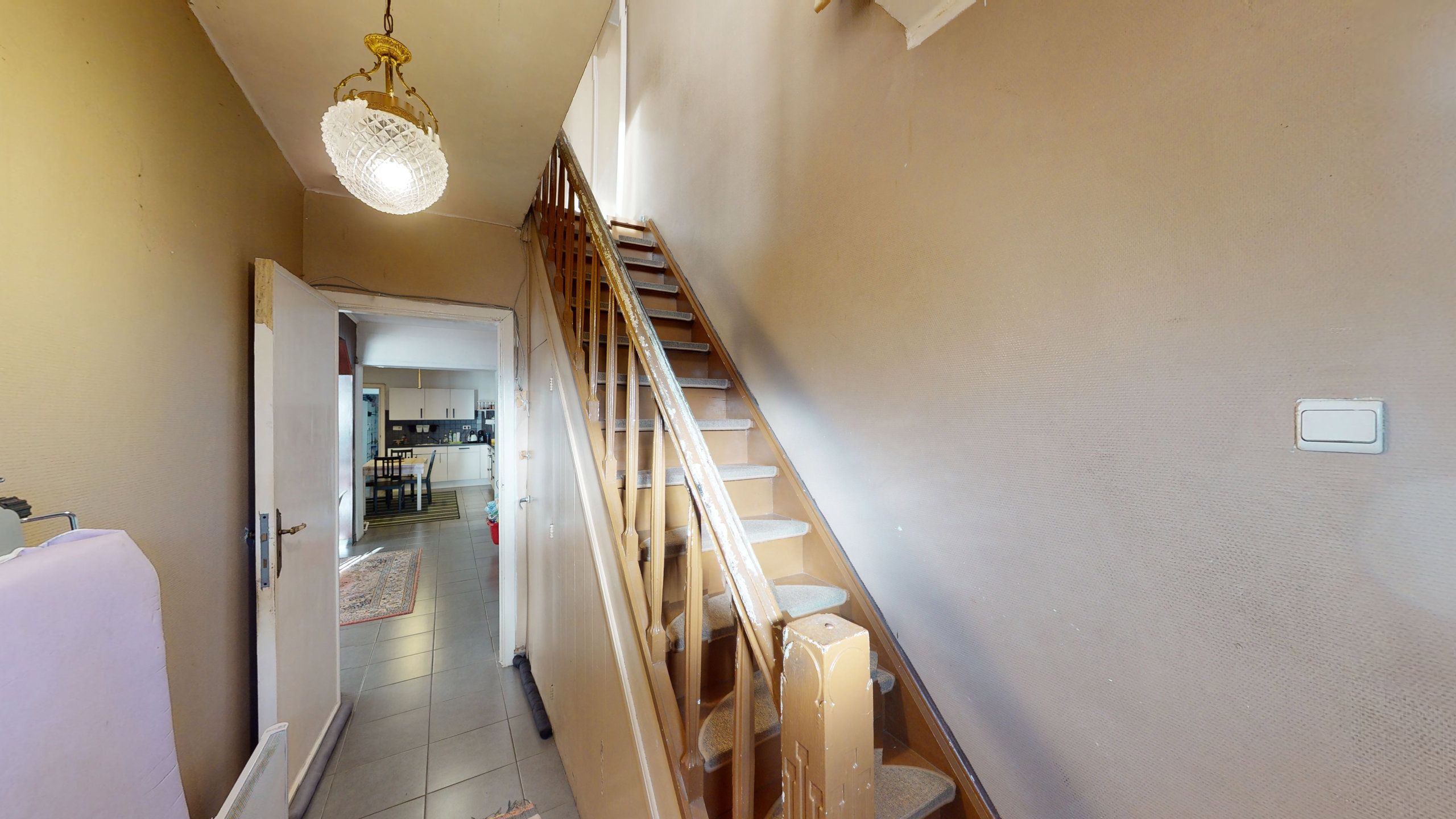 Half open gezinswoning, centraal gelegen, met 3 slaapkamers! foto 17