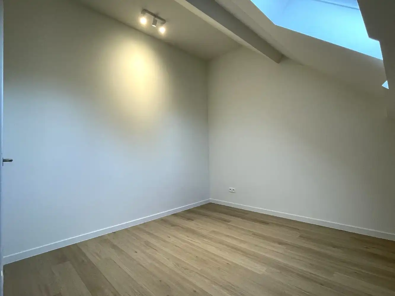 Instapklare, energiezuinige rijwoning met zonnig terras nabij Provinciedomein Kessel-Lo foto 22