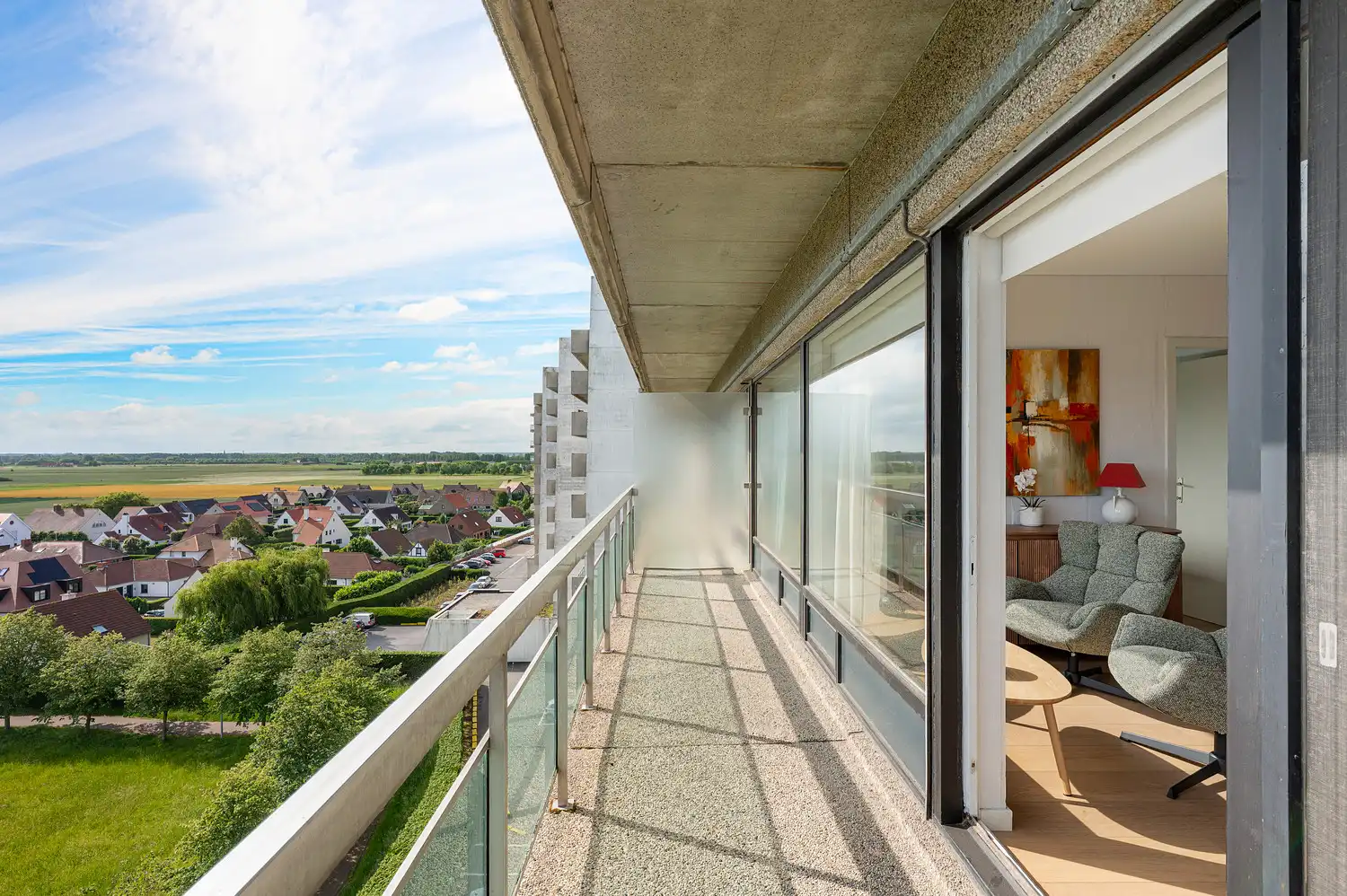 Vernieuwd 1 slaapkamerappartement met open zichten en groot terras foto 3