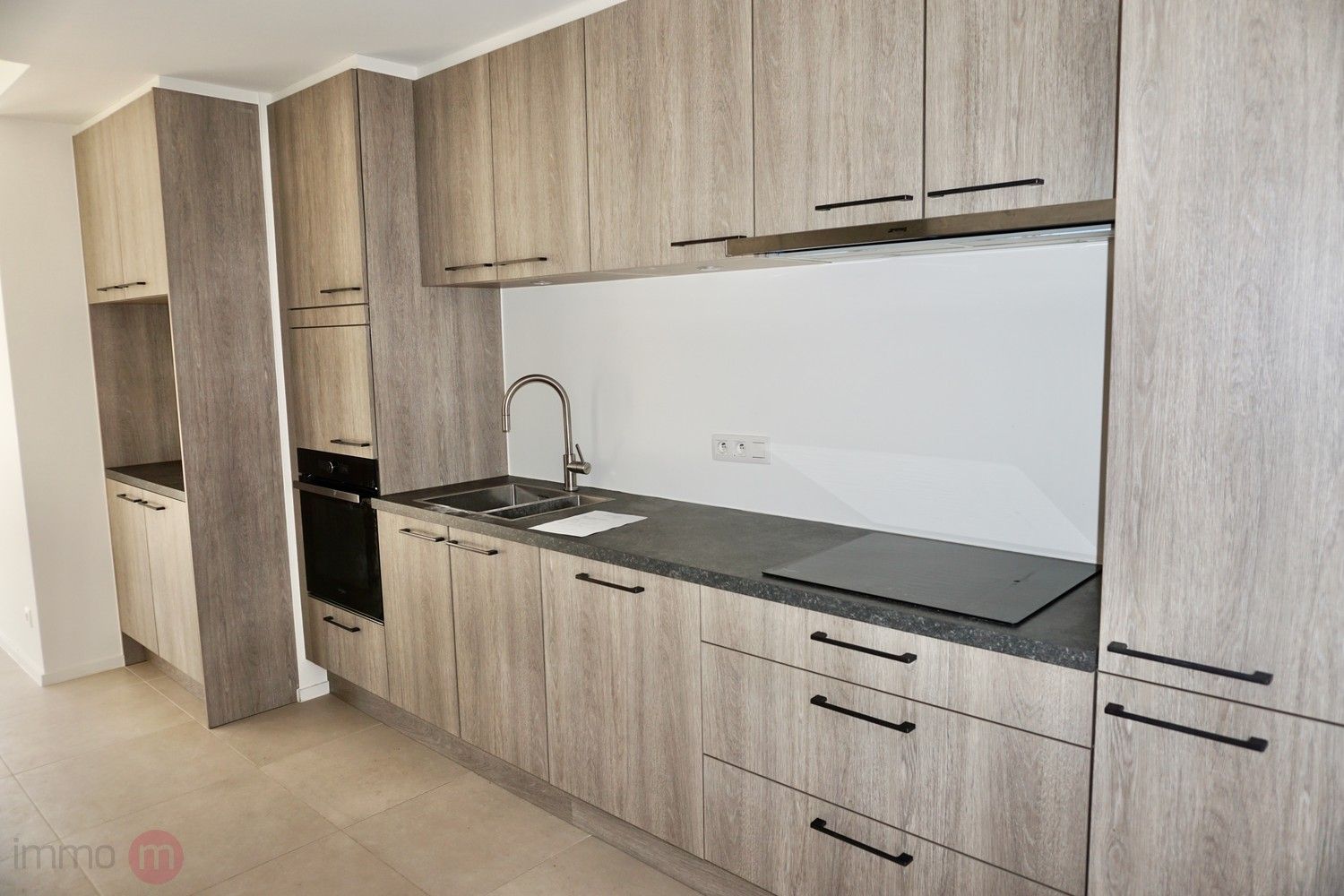 Nieuwbouwwoning te huur met 3 slaapkamers, tuin en parkeerplaats foto 7