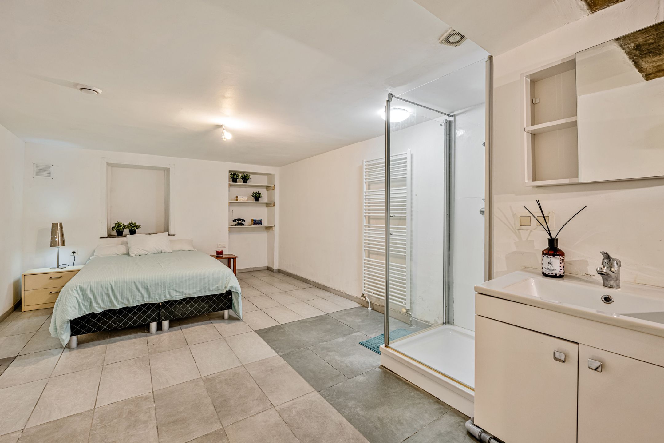 Exclusief gerenoveerd herenhuis in hartje Brussel foto 27