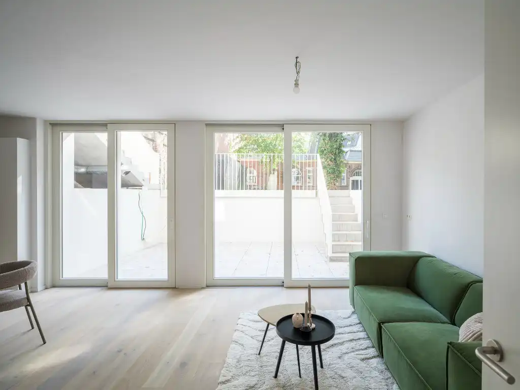 Knap gerenoveerd 2-slaapkamer appartement met ruim privatief terras foto 8