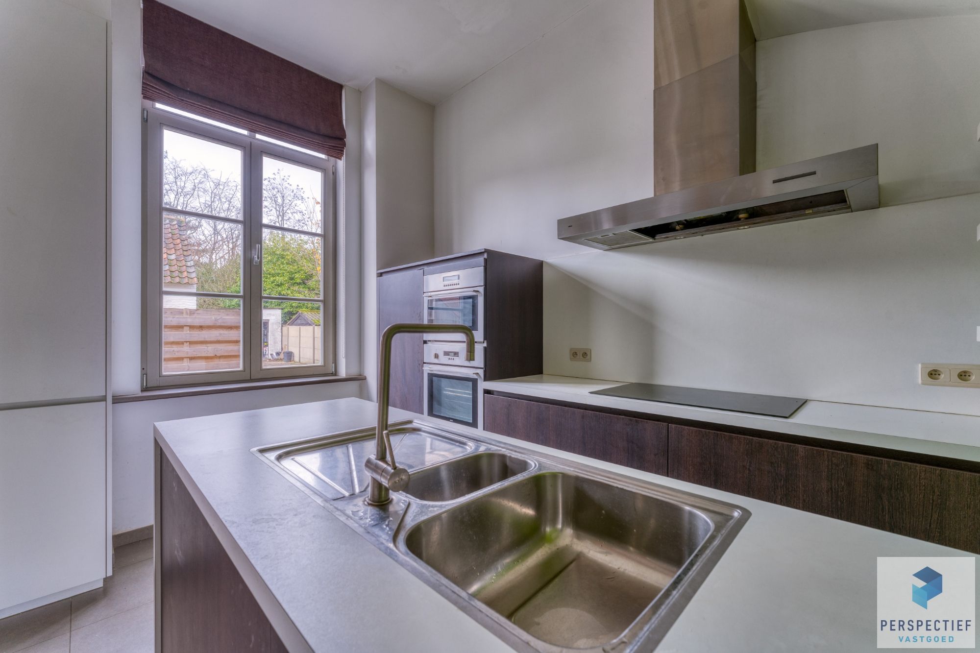 BEZOEKMOMENT ZATERDAG 20/12 VAN 15U TOT 16U30 | Ruime gerenoveerde woning met tuin & 2 privatieve autostaanplaatsen foto 8