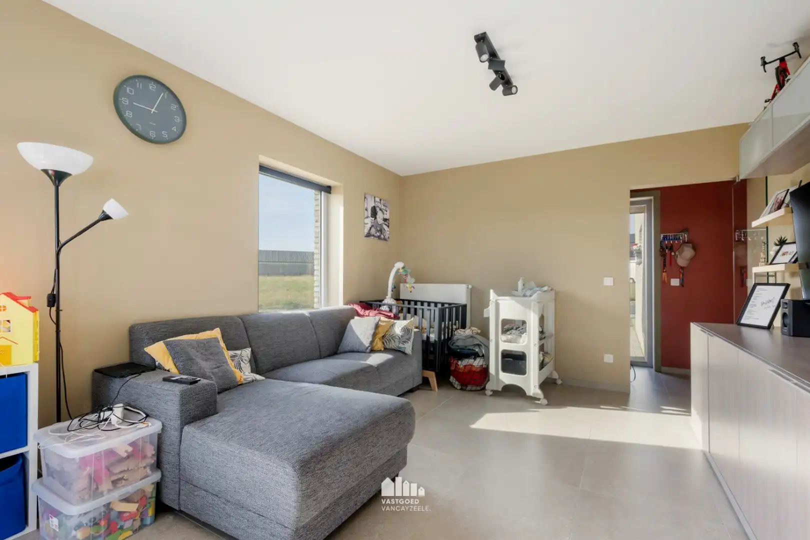 Recente halfopen woning (bj:2023) met landelijk uitzicht in Wijtschate foto 7