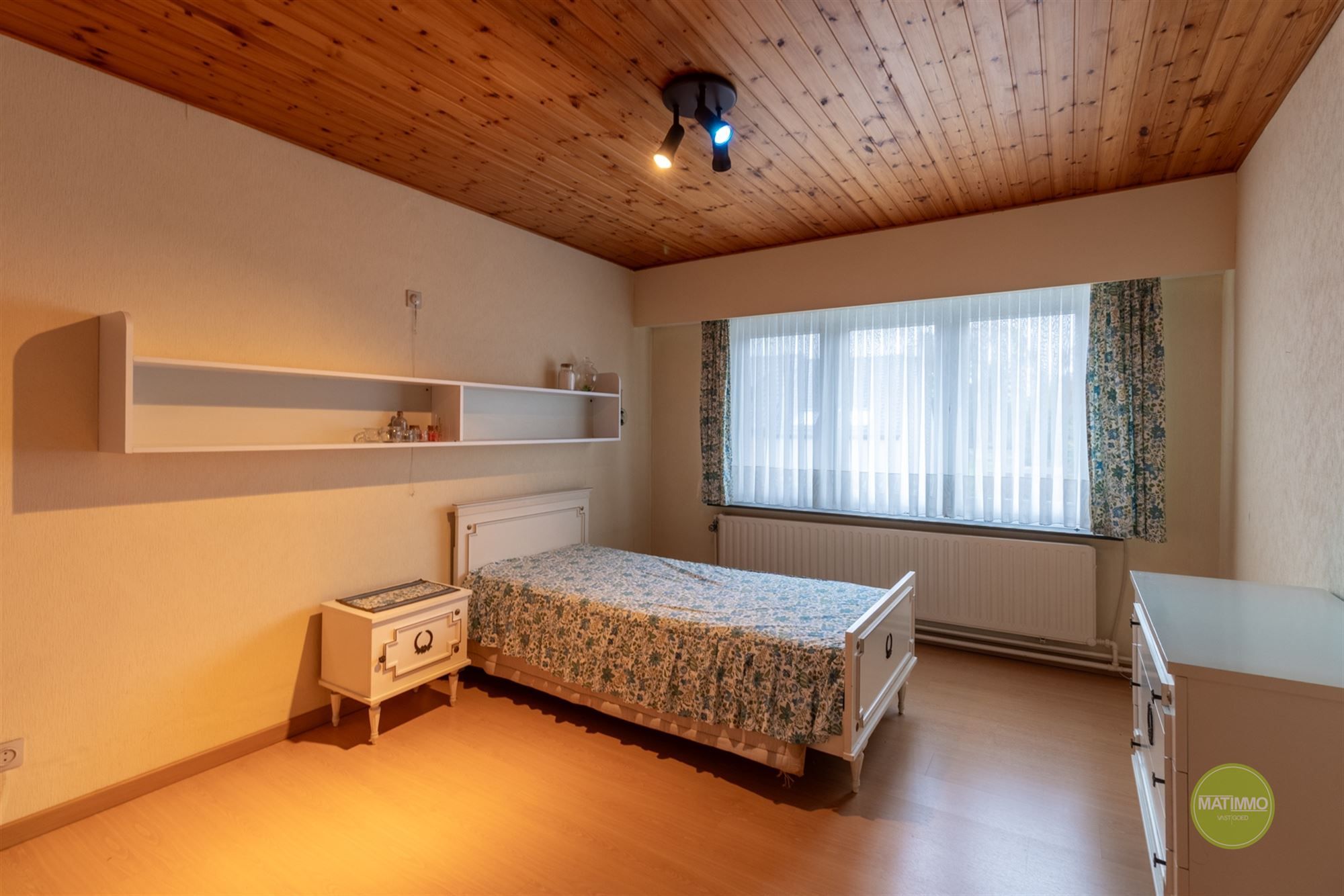 Ruime woning met 3 slaapkamers te Mol-Achterbos.  foto 15