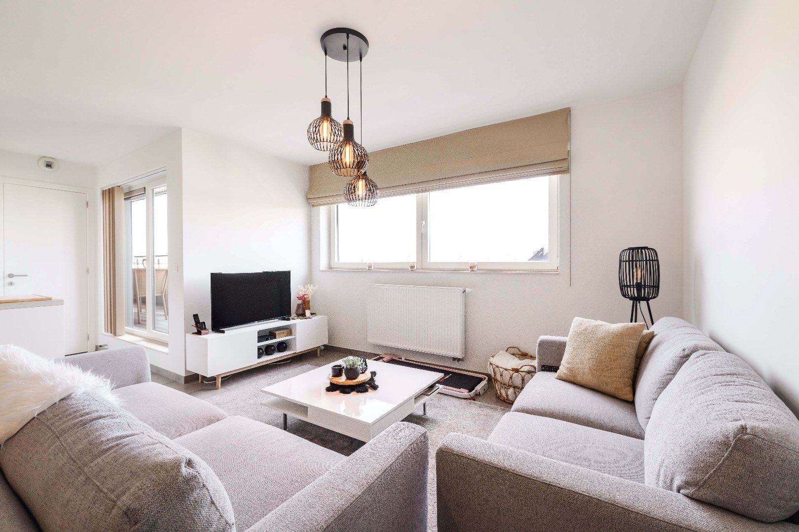 PRACHTIG INSTAPKLAAR EN GEMEUBELD APPARTEMENT | 2 SLPKS | GARAGE foto 4
