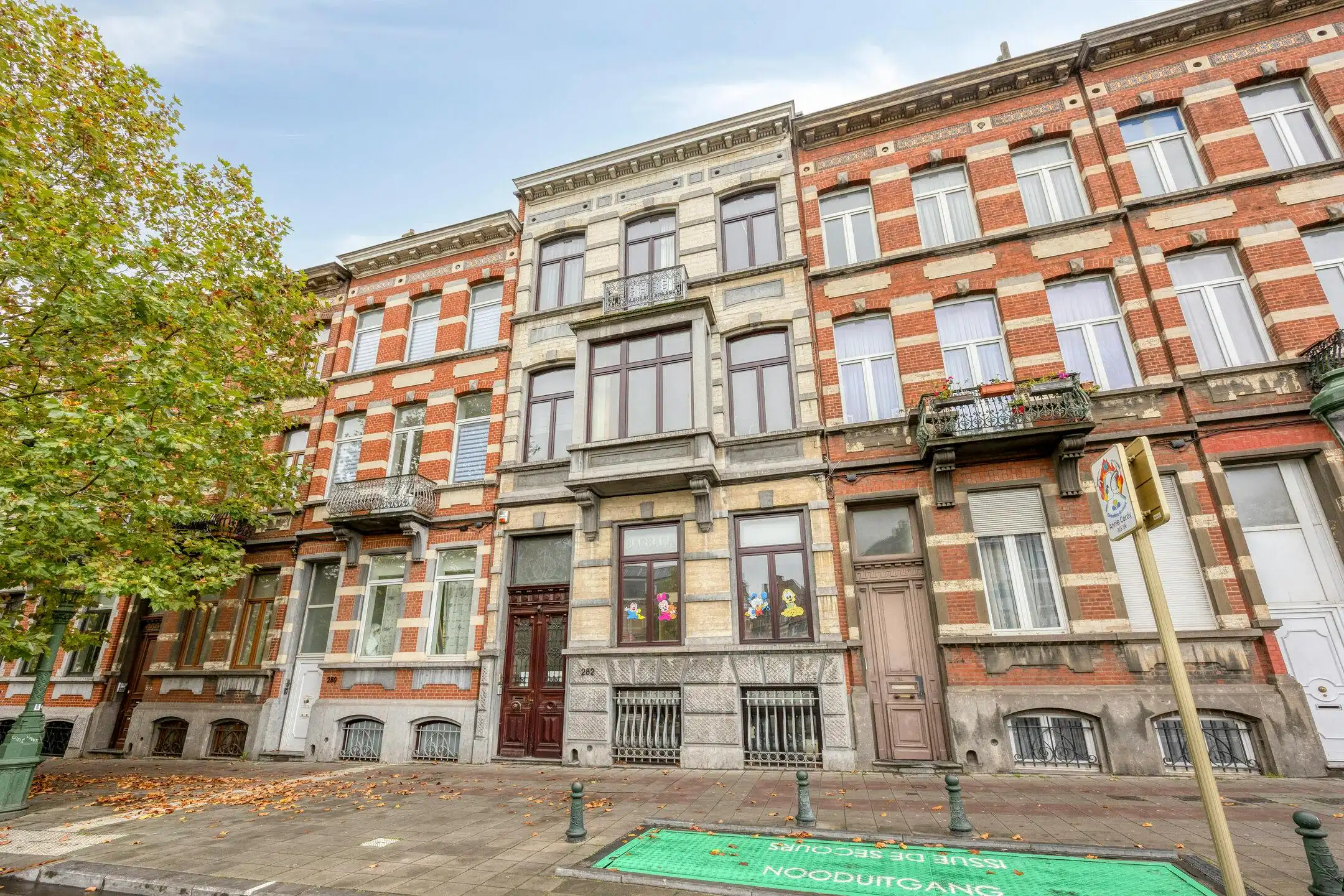 Op te frissen herenhuis met 7 slaapkamers en stadstuin. foto 40