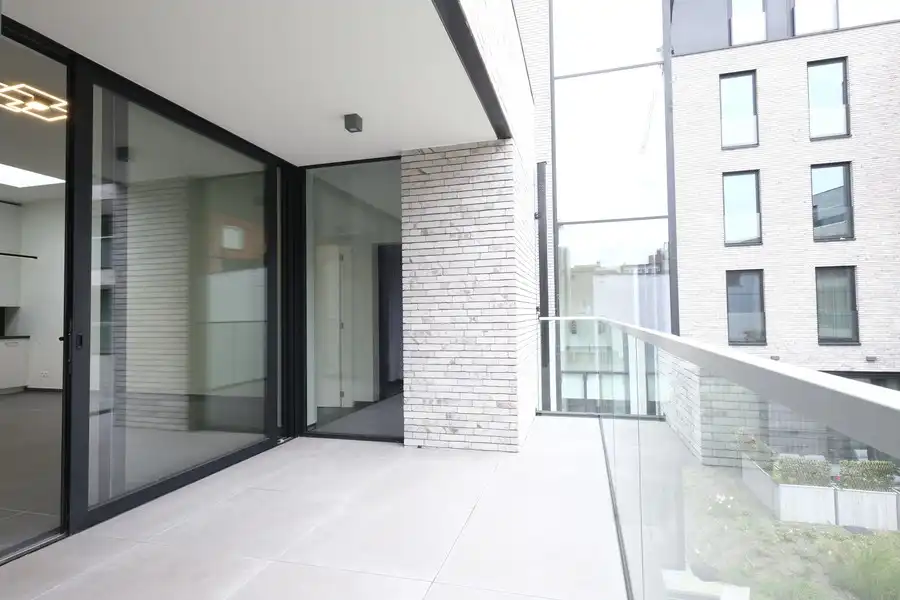 Prachtig 2slpk appartement aan de Blauwe Boulevard met autostaanplaats in Hasselt foto 8