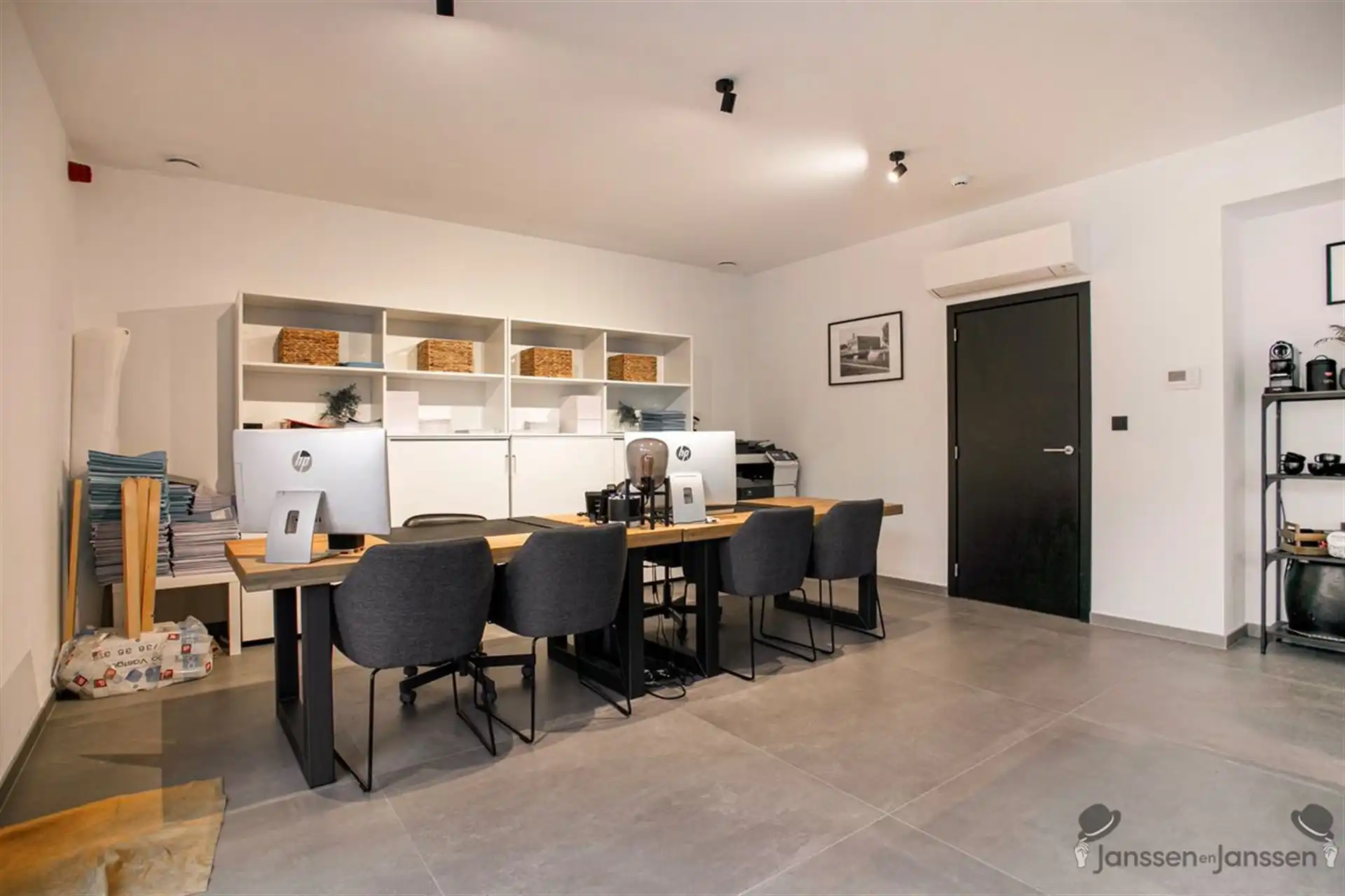 Unieke Kans: Commerciële Toplocatie in het Hart van Itegem foto 5