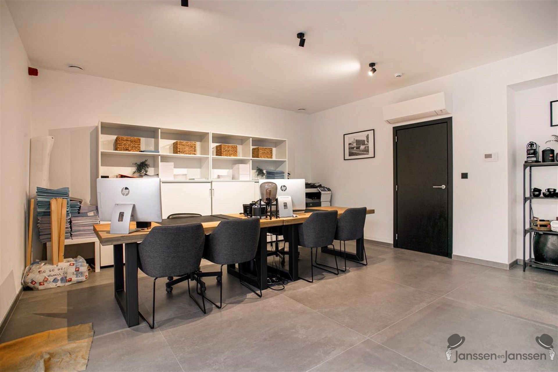 Unieke Kans: Commerciële Toplocatie in het Hart van Itegem foto 5