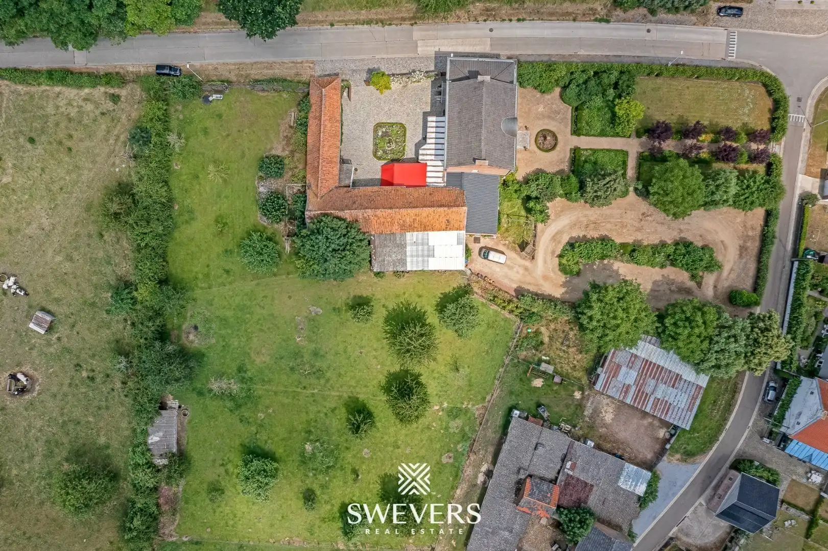 Authentiek herenhuis op 77a met stallingen foto 42