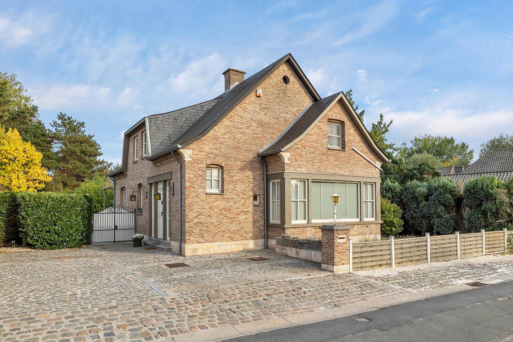 Hoofdfoto van de publicatie: Landelijke charmevilla met ruimte en comfort