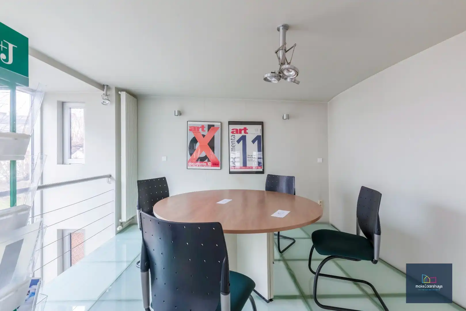 Luxueuze kantoorloft met inpandige staanplaats  en kelderberging  te Coupure Rechts.  foto 15