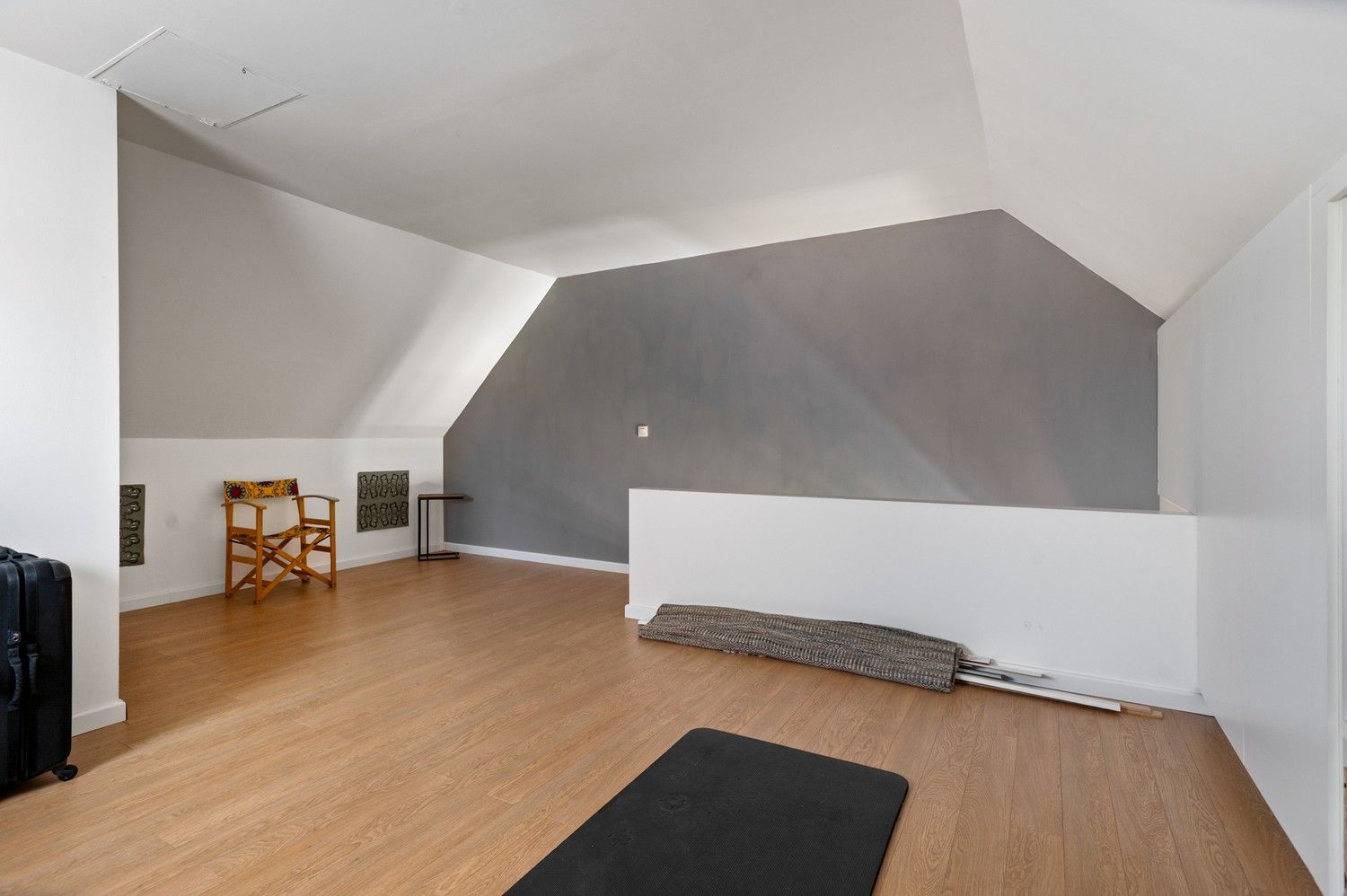 Prachtige woning met 3 ruime slaapkamers, inpandige garage met oprit, tuin & atelier! foto 20