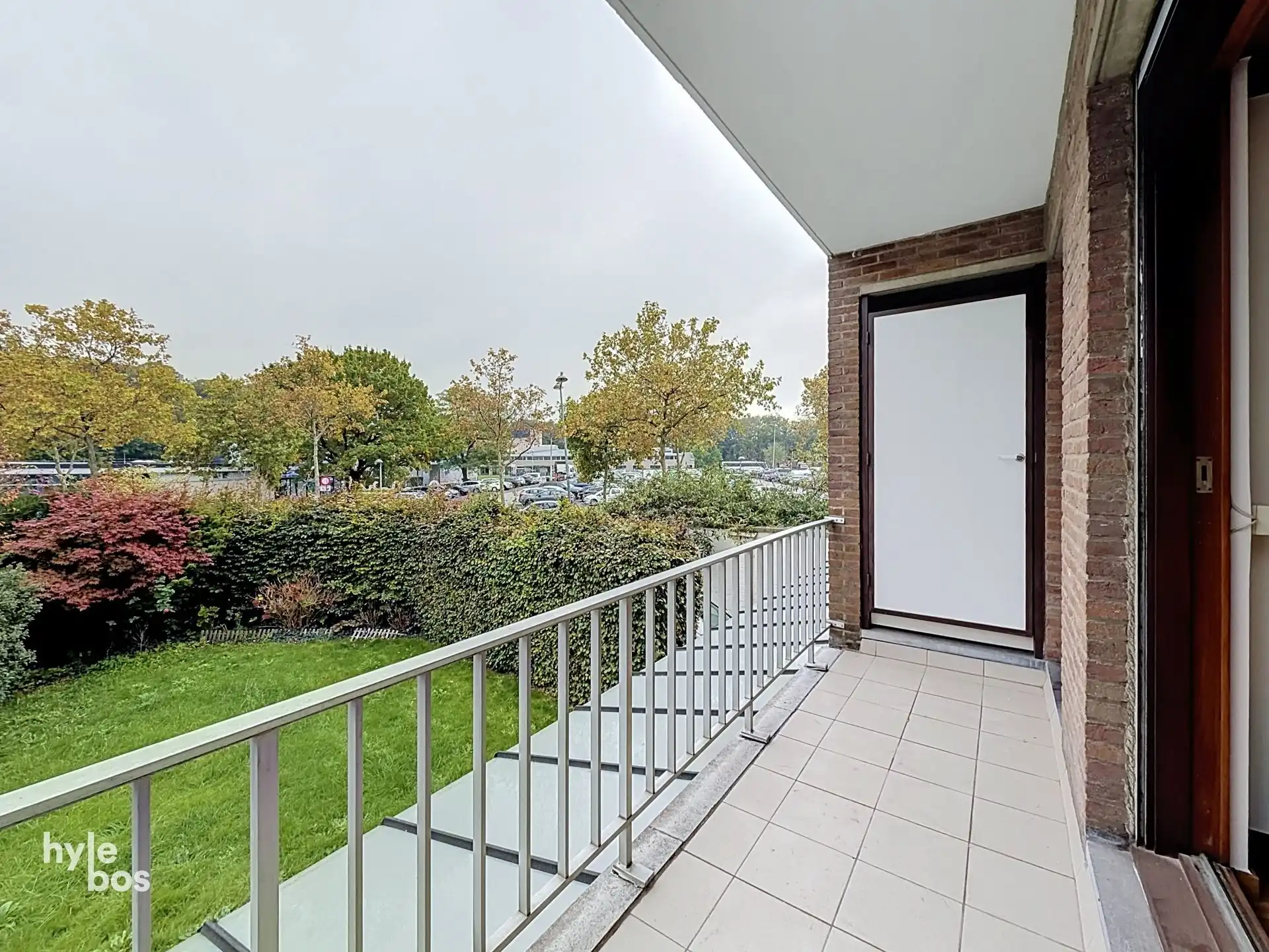 Centraal gelegen, instapklaar twee slaapkamer appartement foto 13
