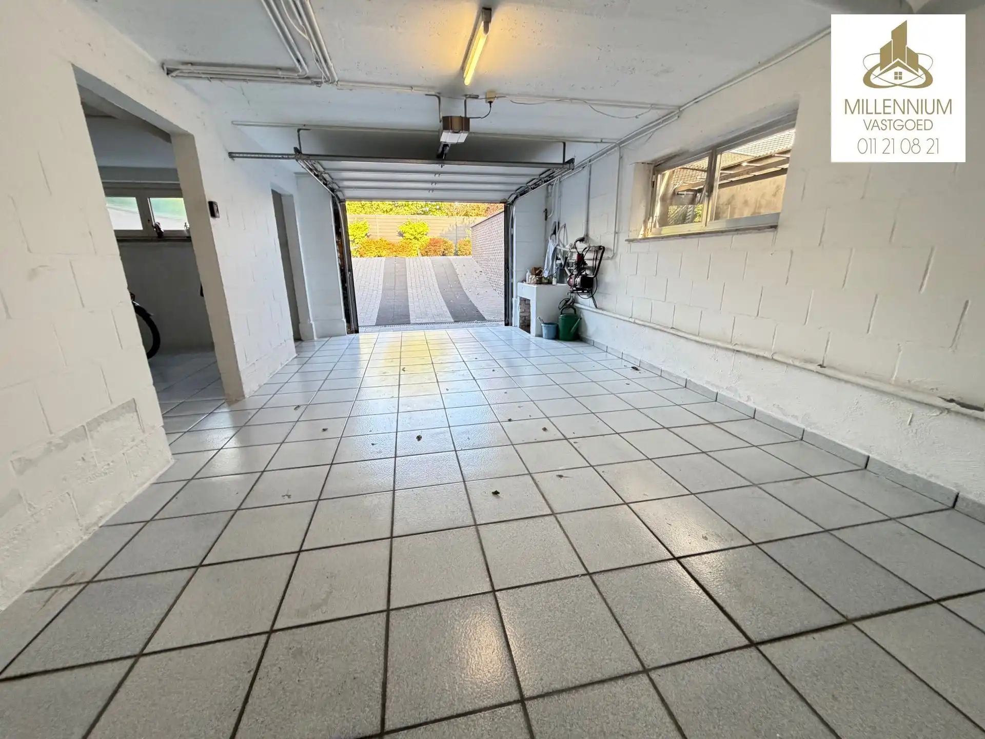 Royale villa met 4 slpk Diepenbeek foto 33