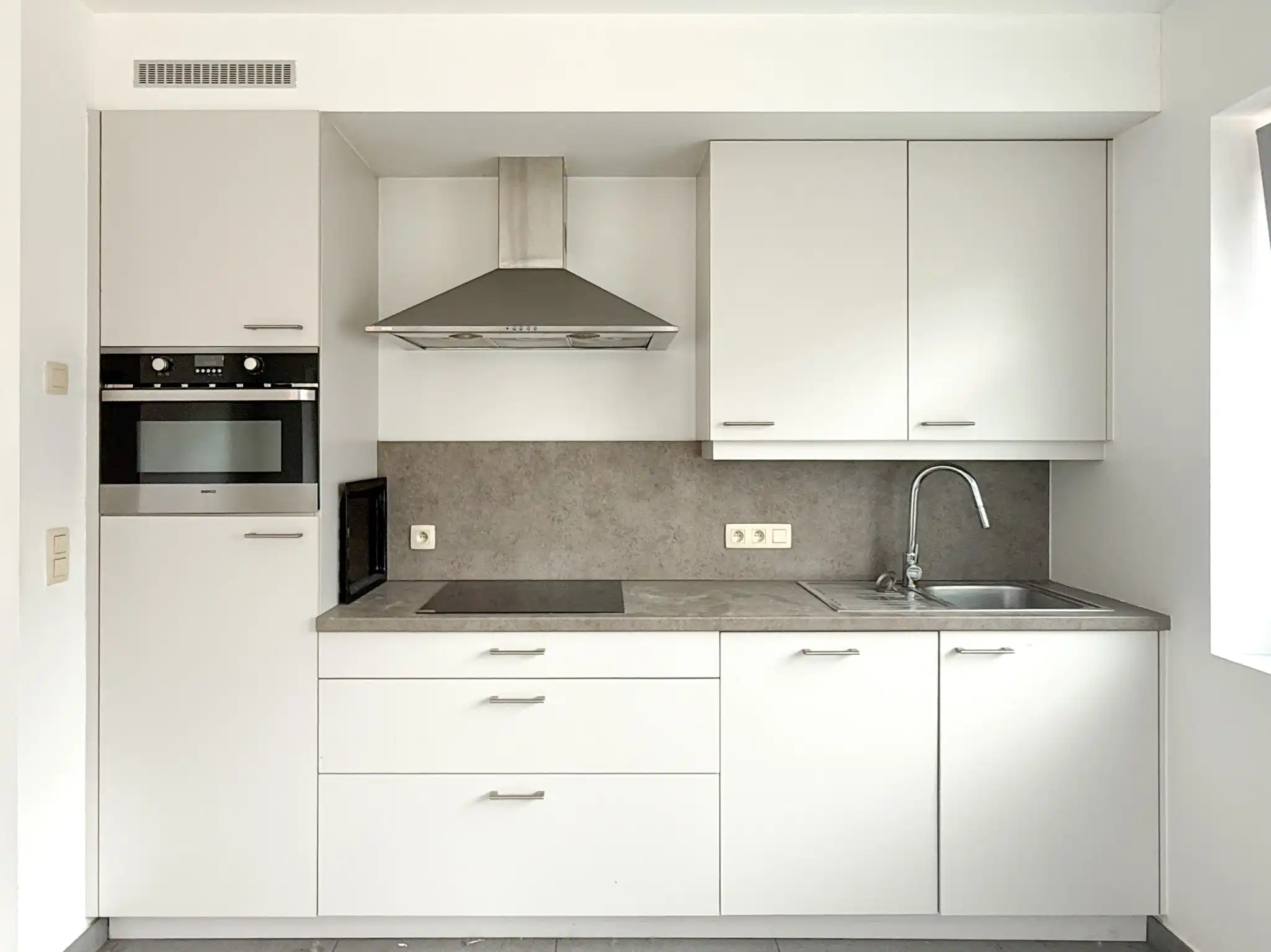 Gelijkvloers appartement met 2 slaapkamers en autostaanplaats foto 5
