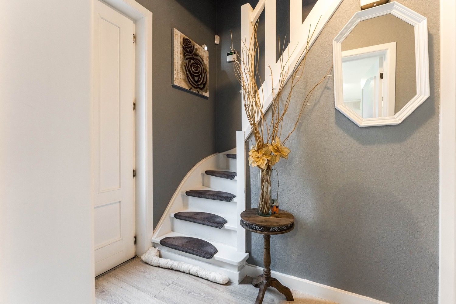 Mooie instapklare  woning op 1170m² dichtbij de grens! foto 4