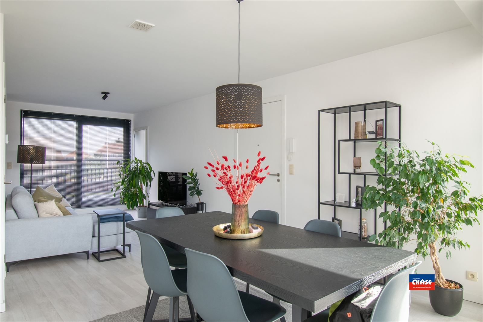 Duplex appartement met 2 slaapkamers, 2 terassen en autostaanplaats foto 4