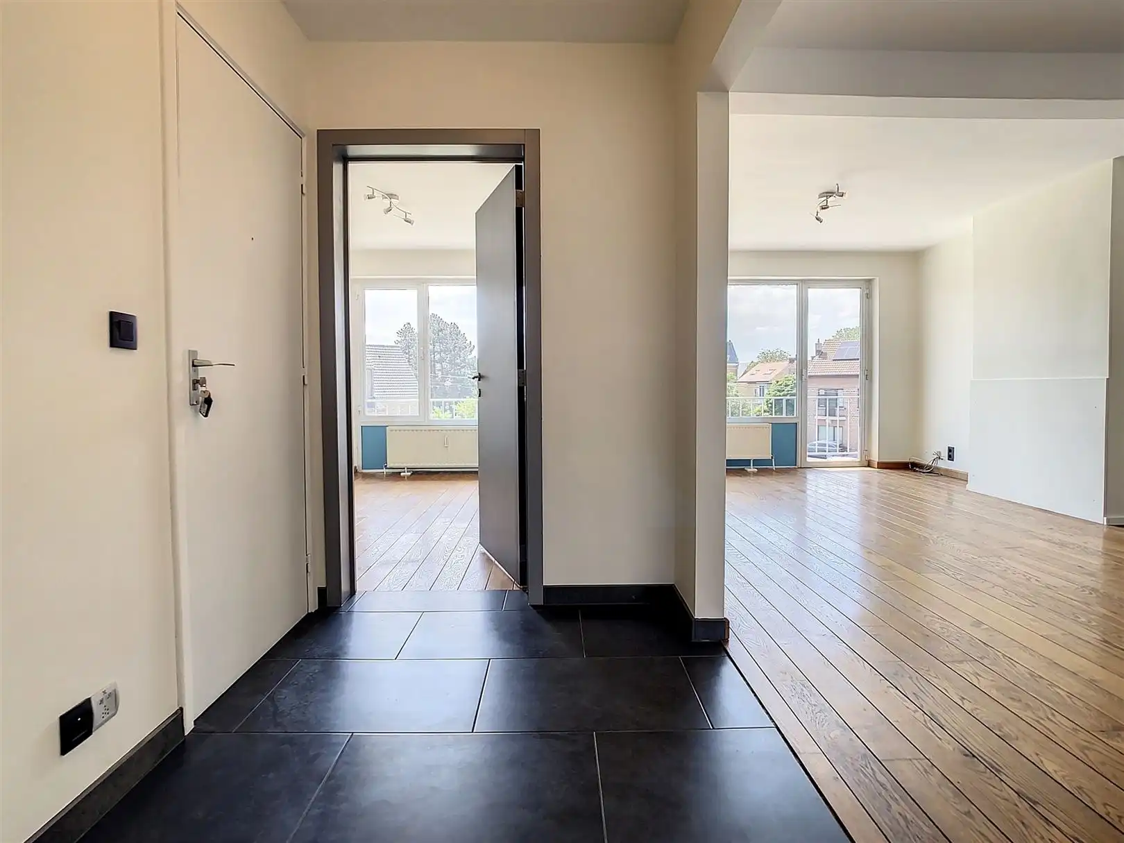 Instapklaar App met 2 slpks, autobox en kelder foto 4