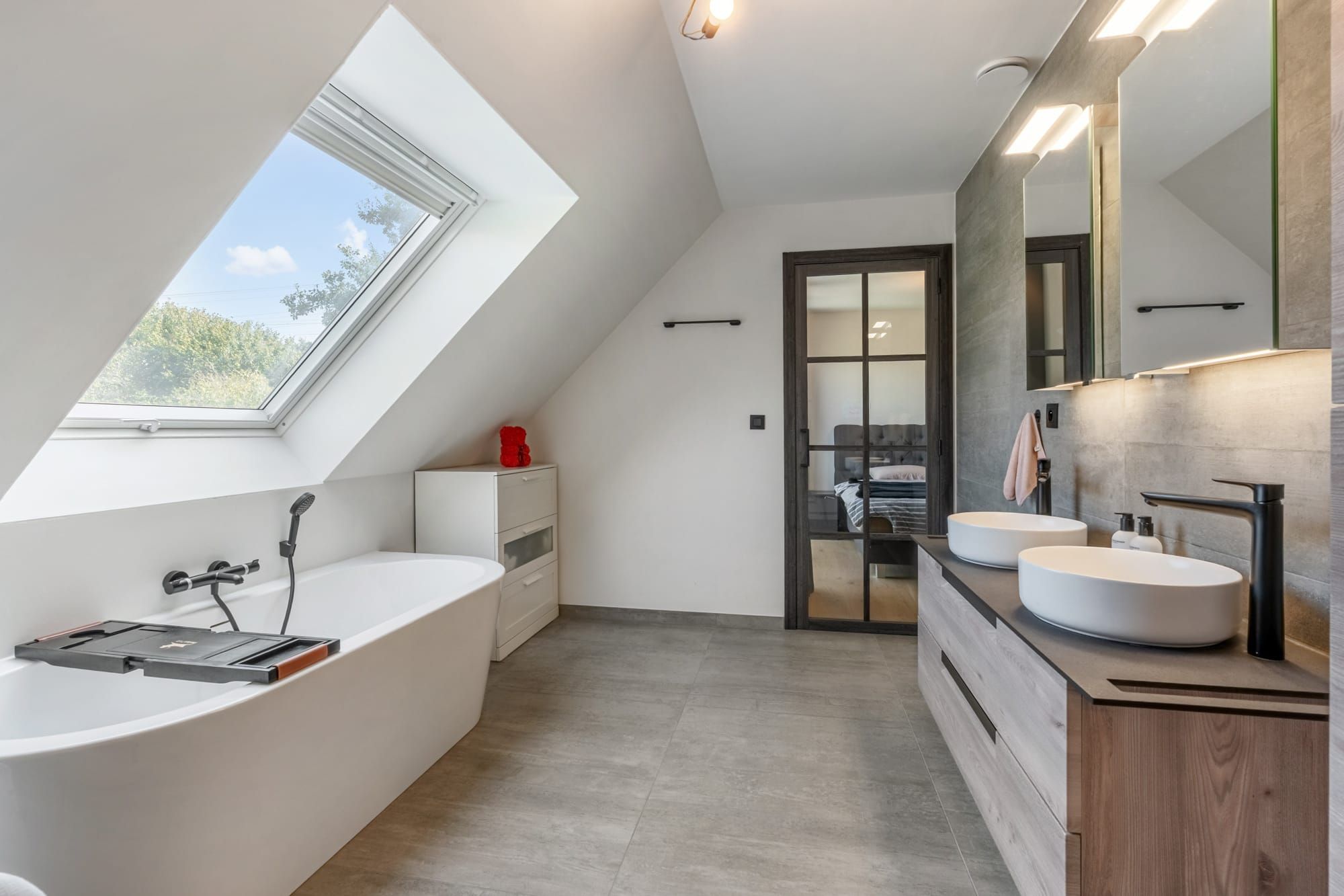 Exclusieve nieuwbouwwoning met verfijnde afwerking en ruime tuin! foto 19