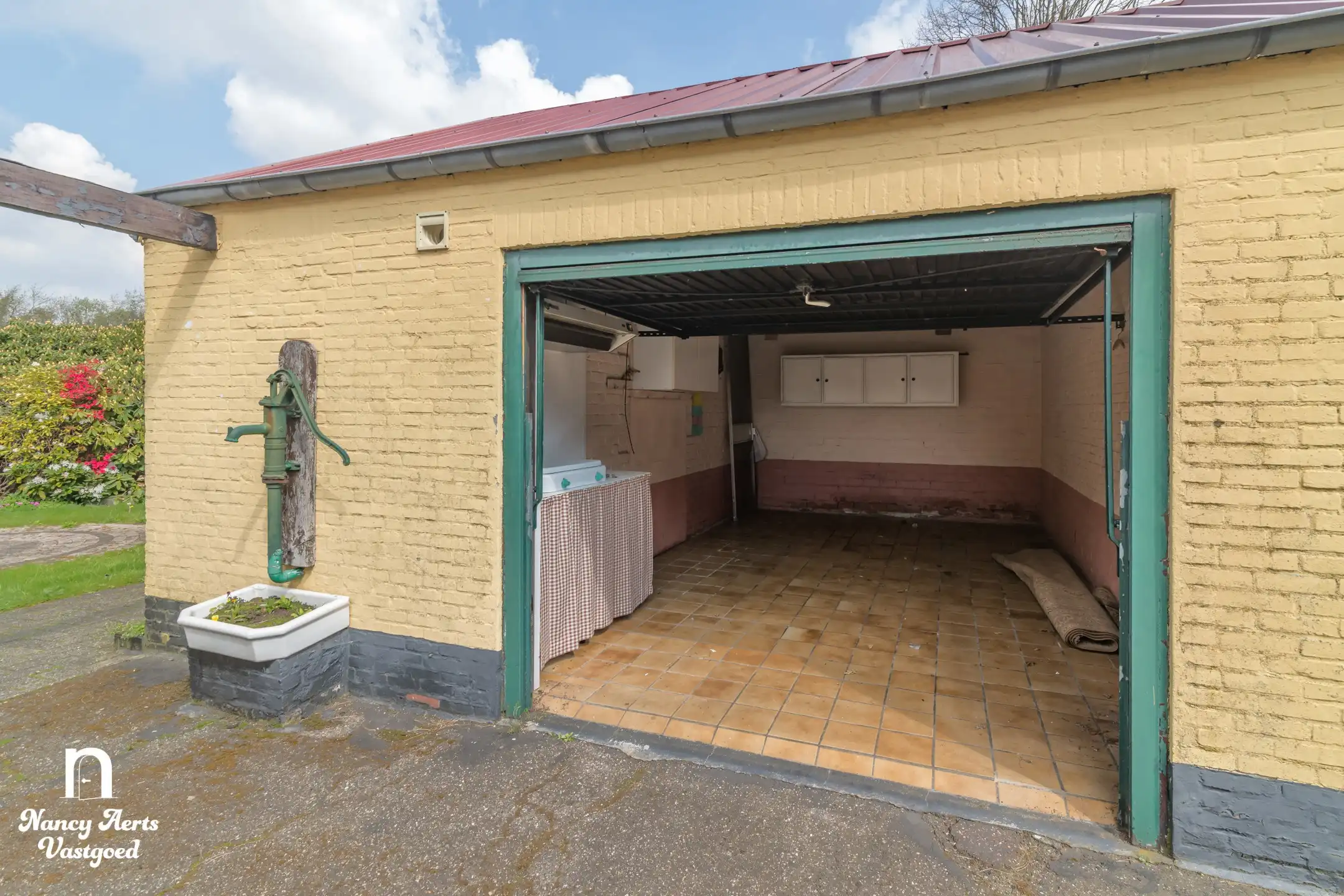 Charmante gezinswoning met mogelijkheden op royaal perceel foto 48