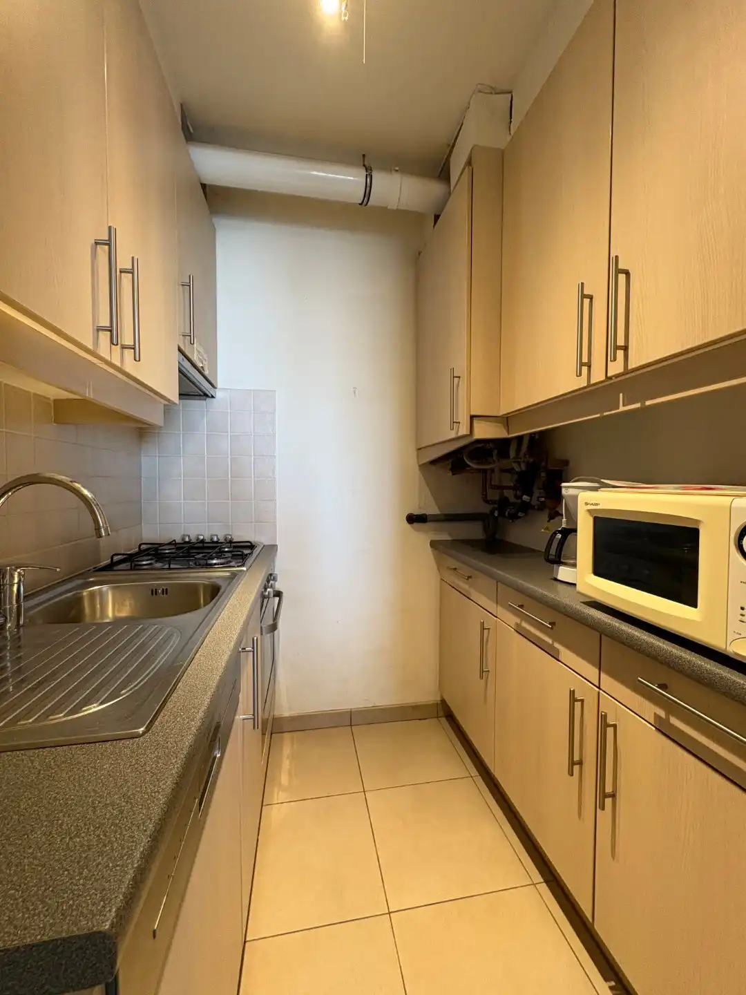 Gelijkvloers appartement te koop op de zeedijk van Koksijde foto 7