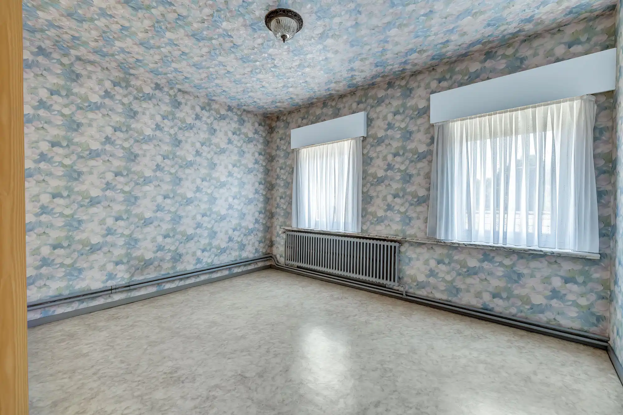 Te renoveren ruime handelswoning foto 17