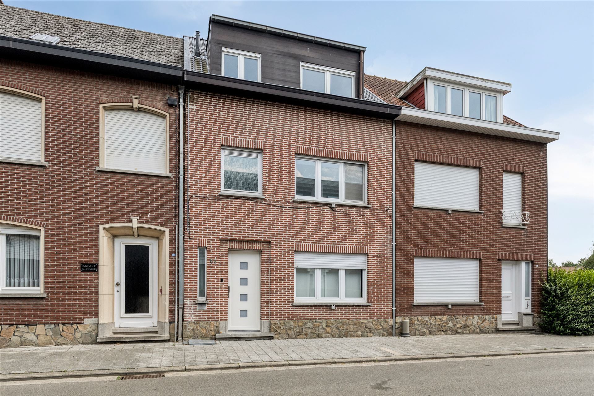 Ruime woning met 4 slaapkamers en stadstuin foto 22