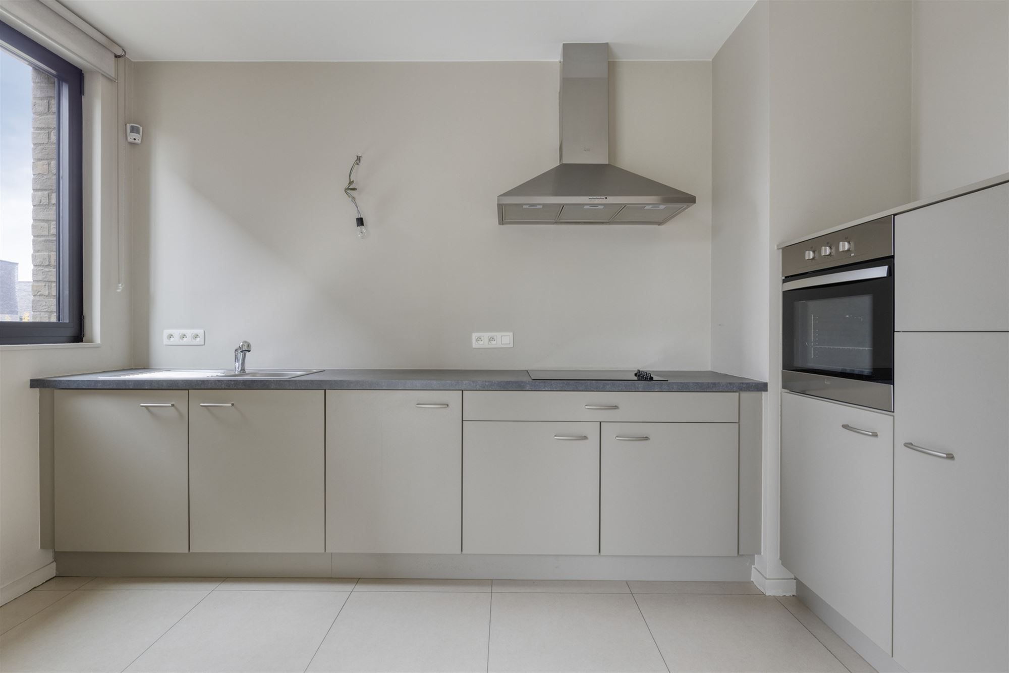 Instapklaar appartement met 2 terrassen foto 8