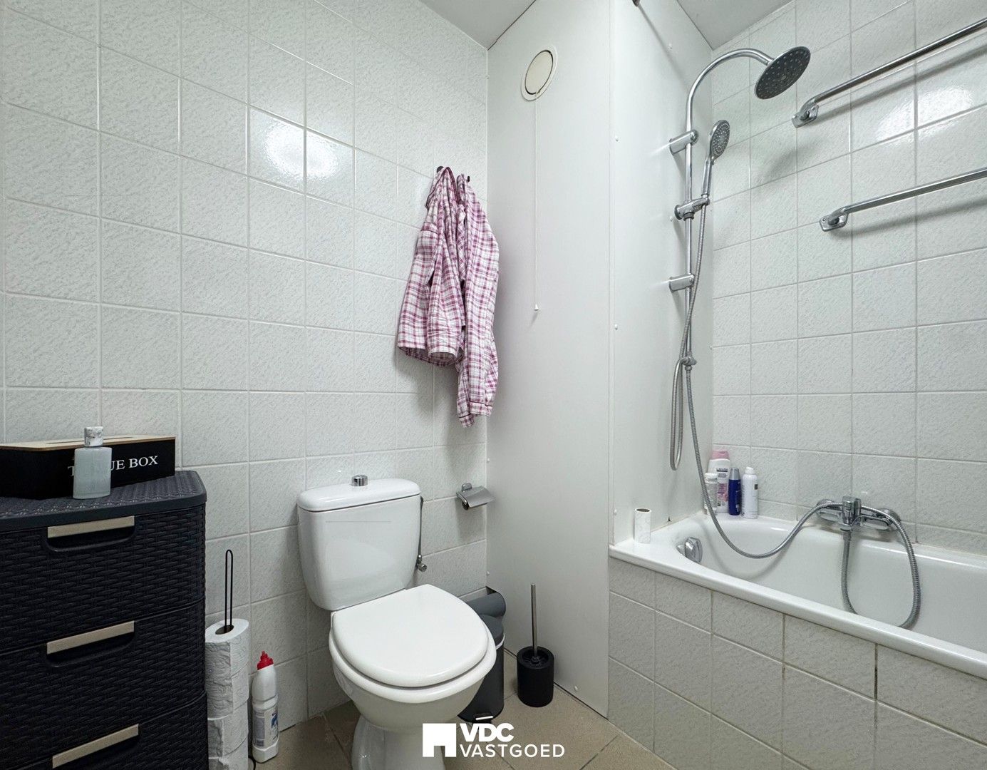 Mooi appartement met 2 slaapkamers in centrum Borgloon foto 6