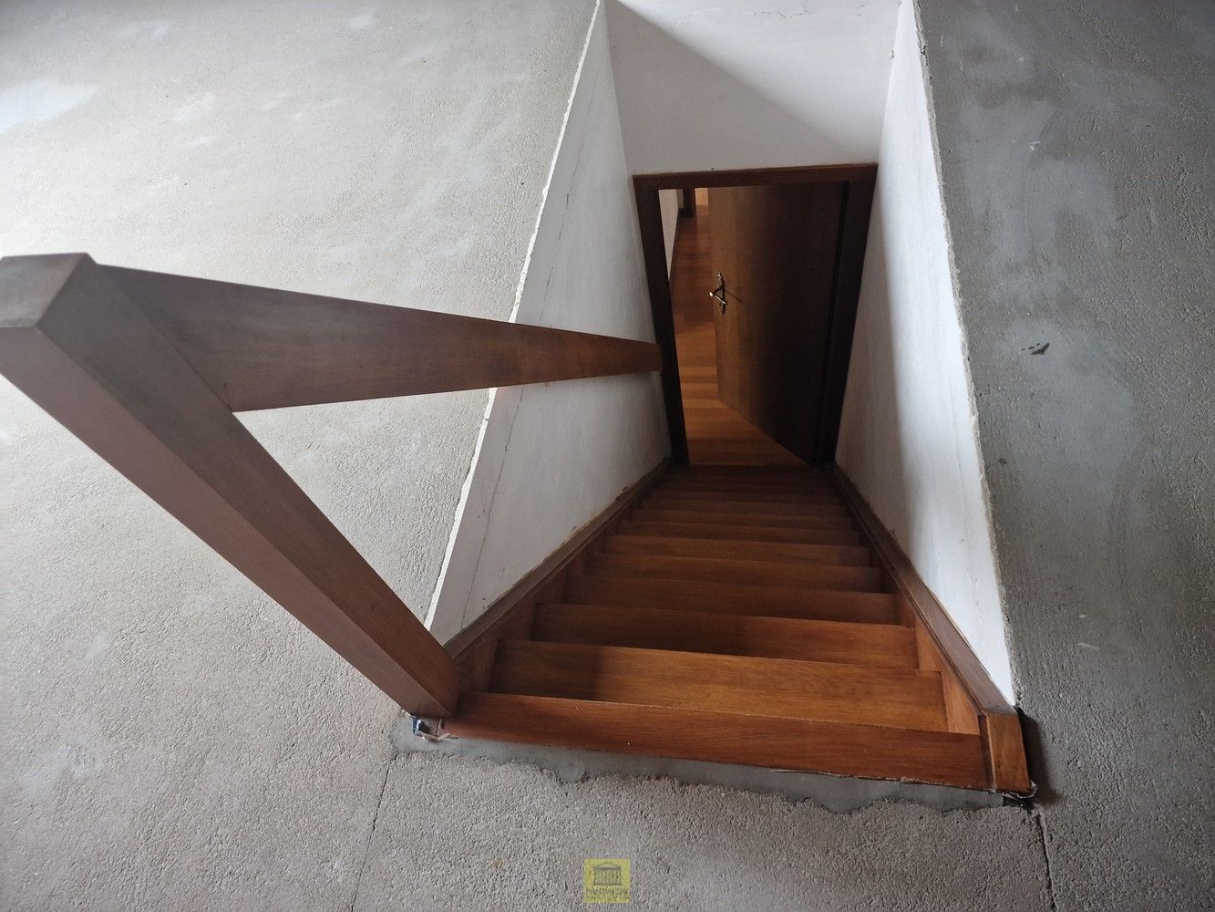 Degelijke halfopen bebouwing, rustig gelegen! foto 25