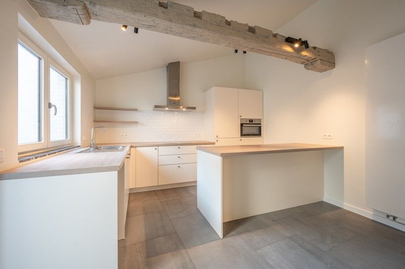 Charmante woning met drie slaapkamers in centrum Brugge! foto 6