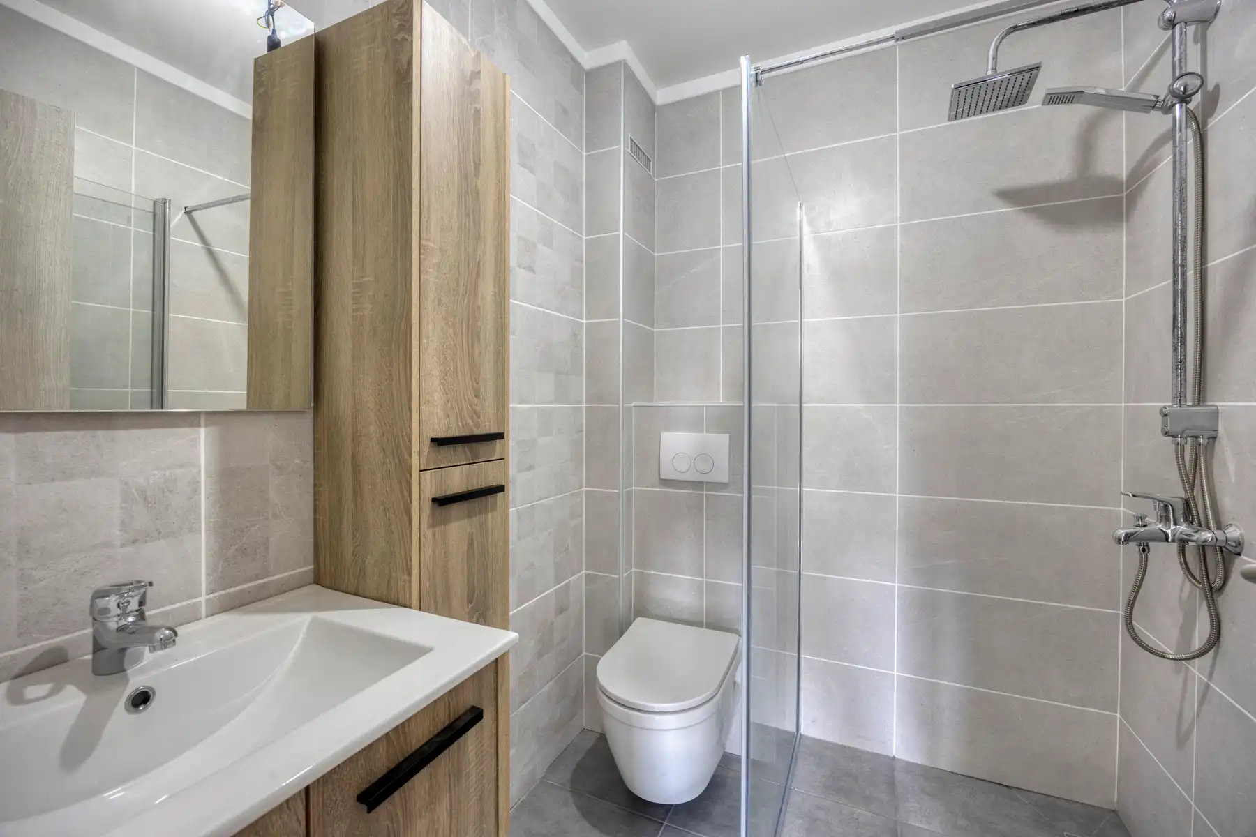 Nieuwbouw triplex met 4 slaap- en badkamers, tuin en parking foto 20