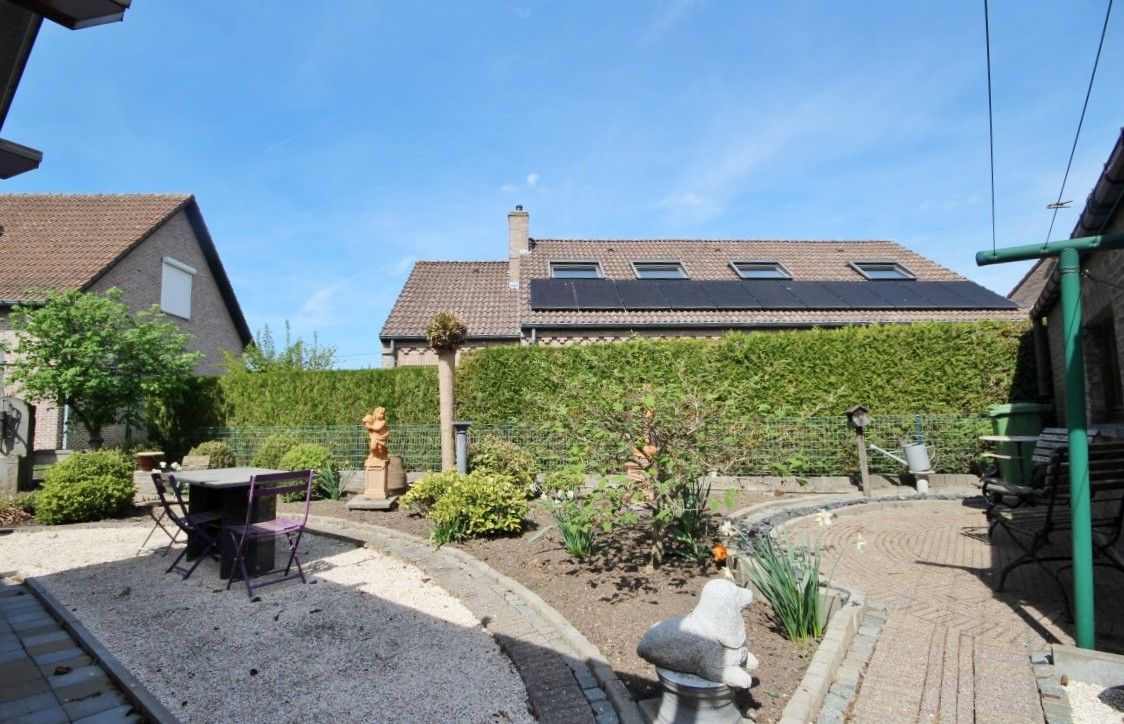 Woning op rustige locatie foto 12