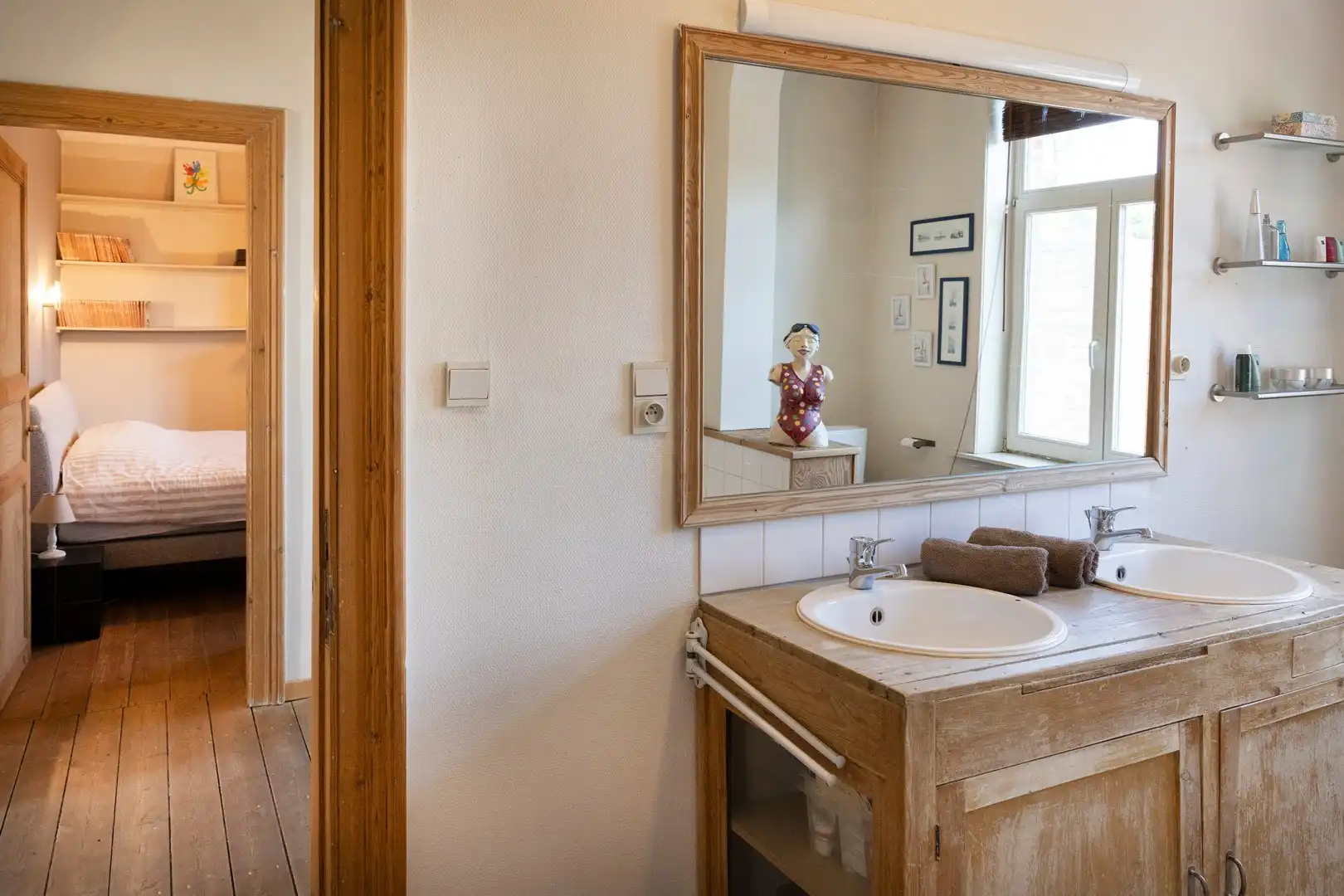 Karaktervolle woning met 4 kamers en gezellige binnentuin. foto 10