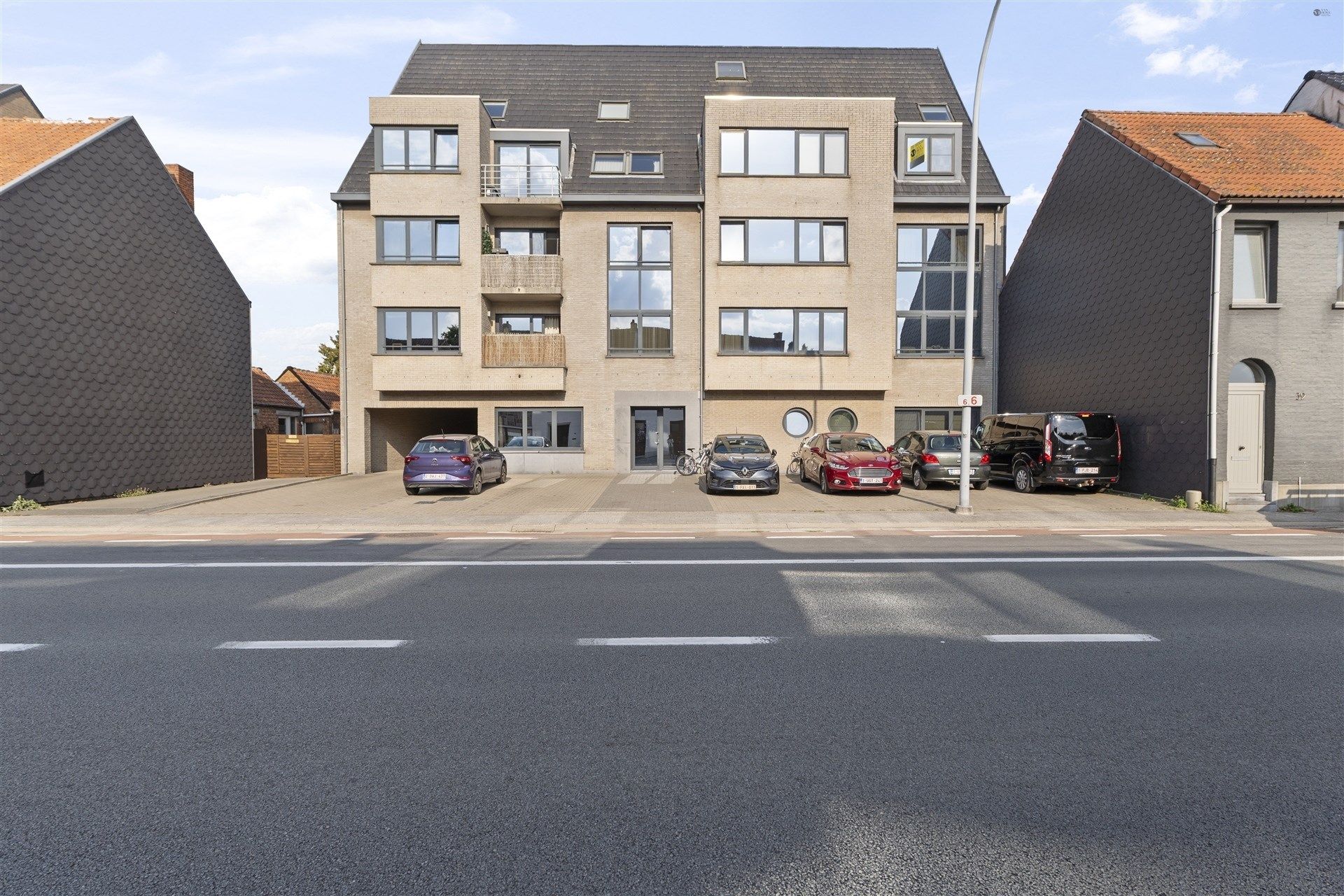 Recent appartement met lift en terras - garage mogelijk. foto 2