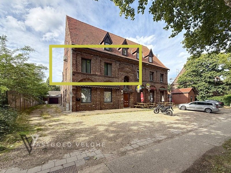 Gerenoveerd appartement met 2 slaapkamers in winterslag Cité foto 24
