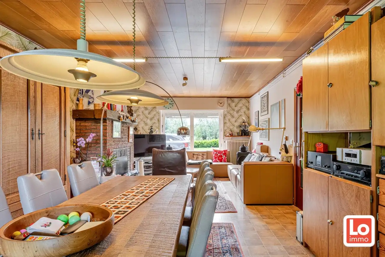 Landelijke te renoveren halfopen gelijkvloerse woning met inpandige garage en grote tuin met open zicht op een makkelijk bereikbare locatie in Zeveneken! foto 15