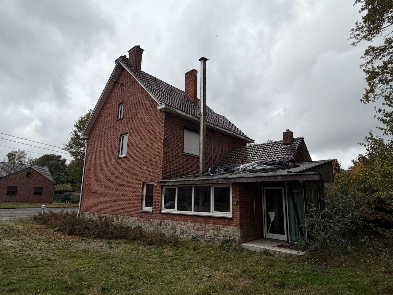 Genk-Bret, Bonderstraat 49: Te renoveren woning met charme en potentieel op een perceel van 8a 05ca. foto 4
