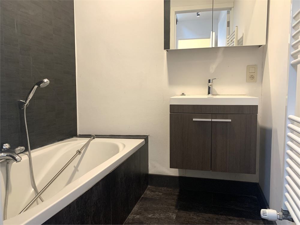 Lichtrijk appartement met 2 slaapkamers in het centrum van Torhout foto 5