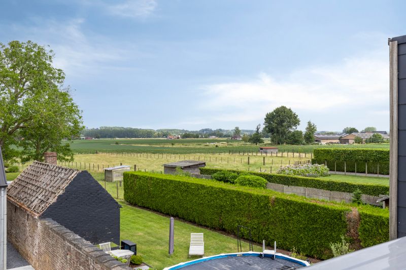 Luxe appartement met terras en parkeerplaats. foto 17